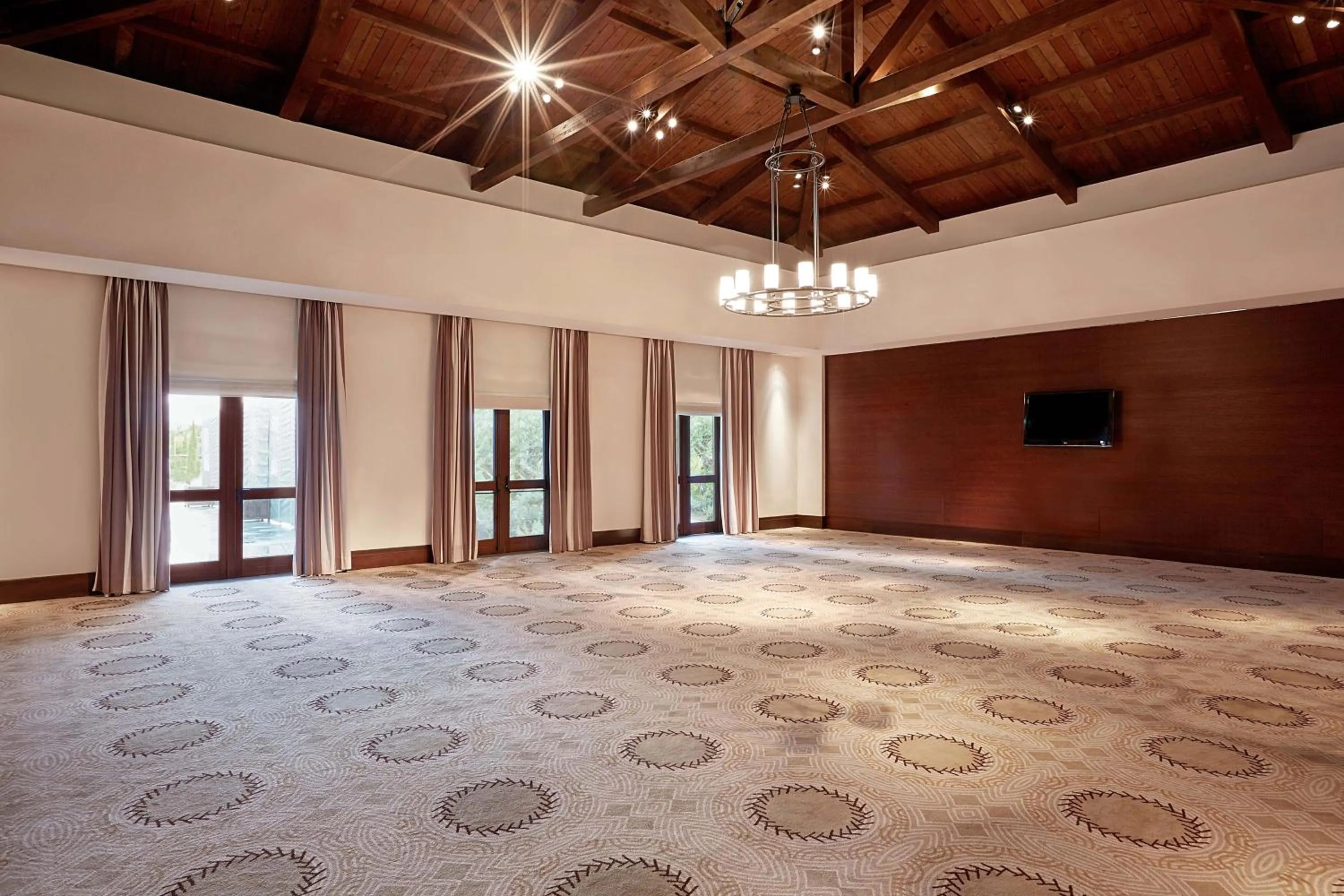 Meeting/conference room in The Romanos, a Luxury Collection Resort, Costa Navarino