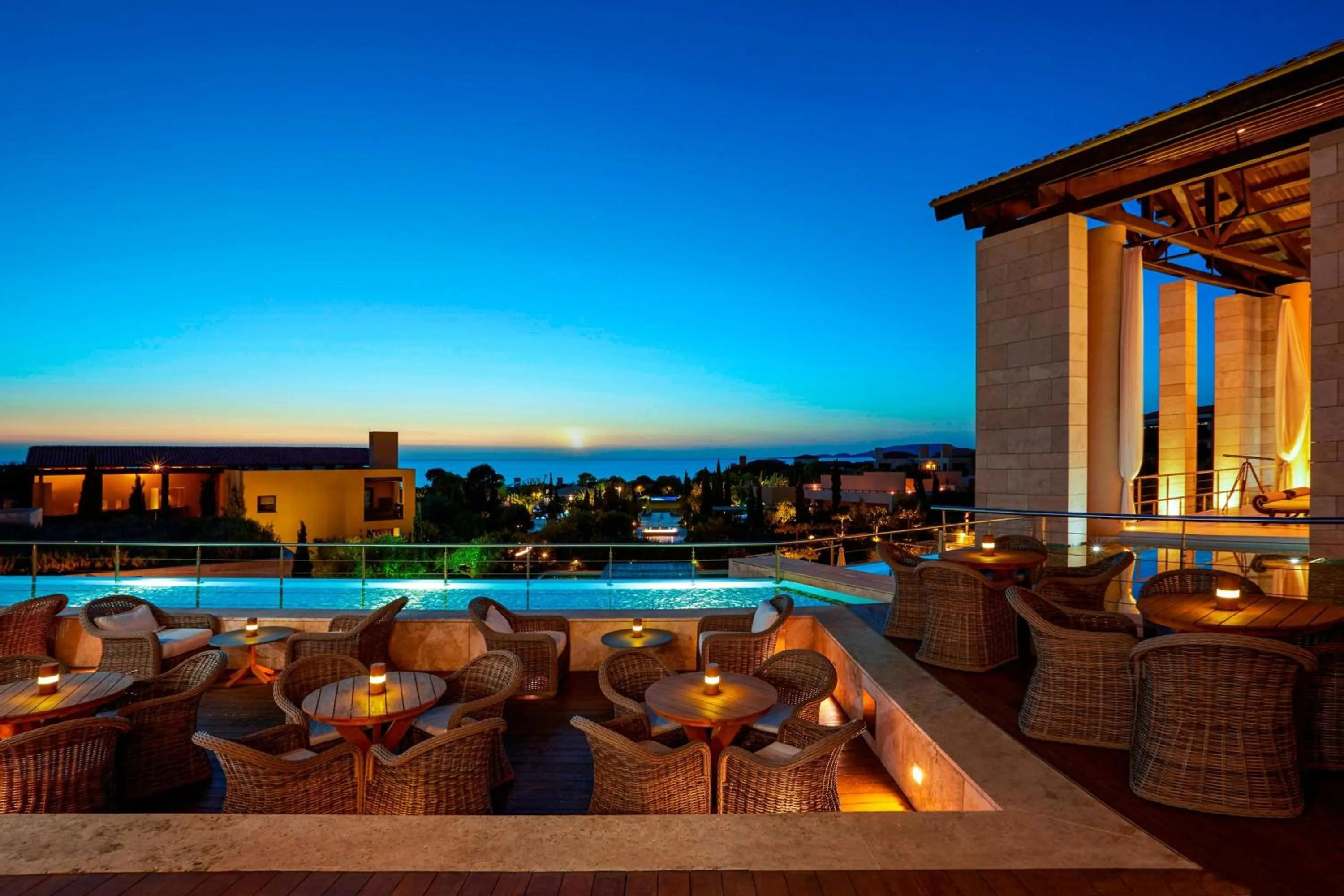 Lounge or bar in The Romanos, a Luxury Collection Resort, Costa Navarino