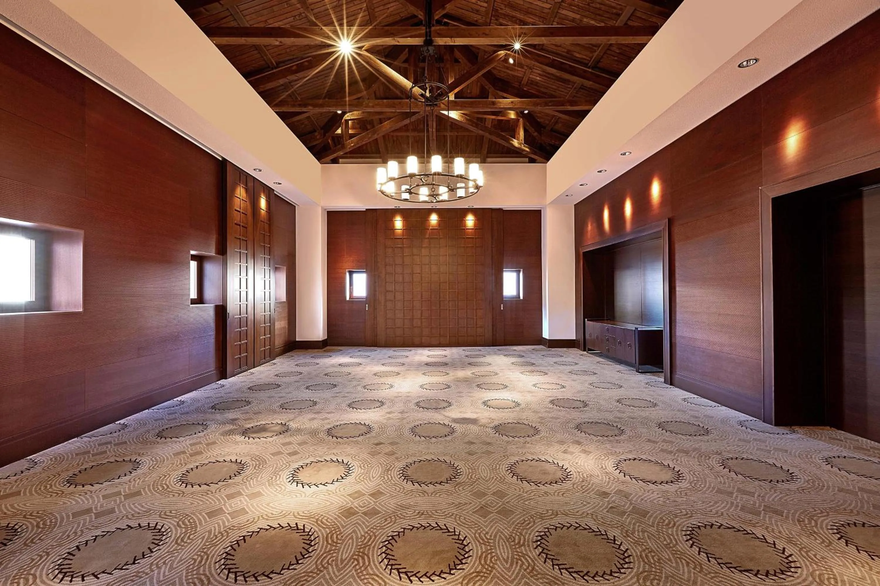 Meeting/conference room in The Romanos, a Luxury Collection Resort, Costa Navarino