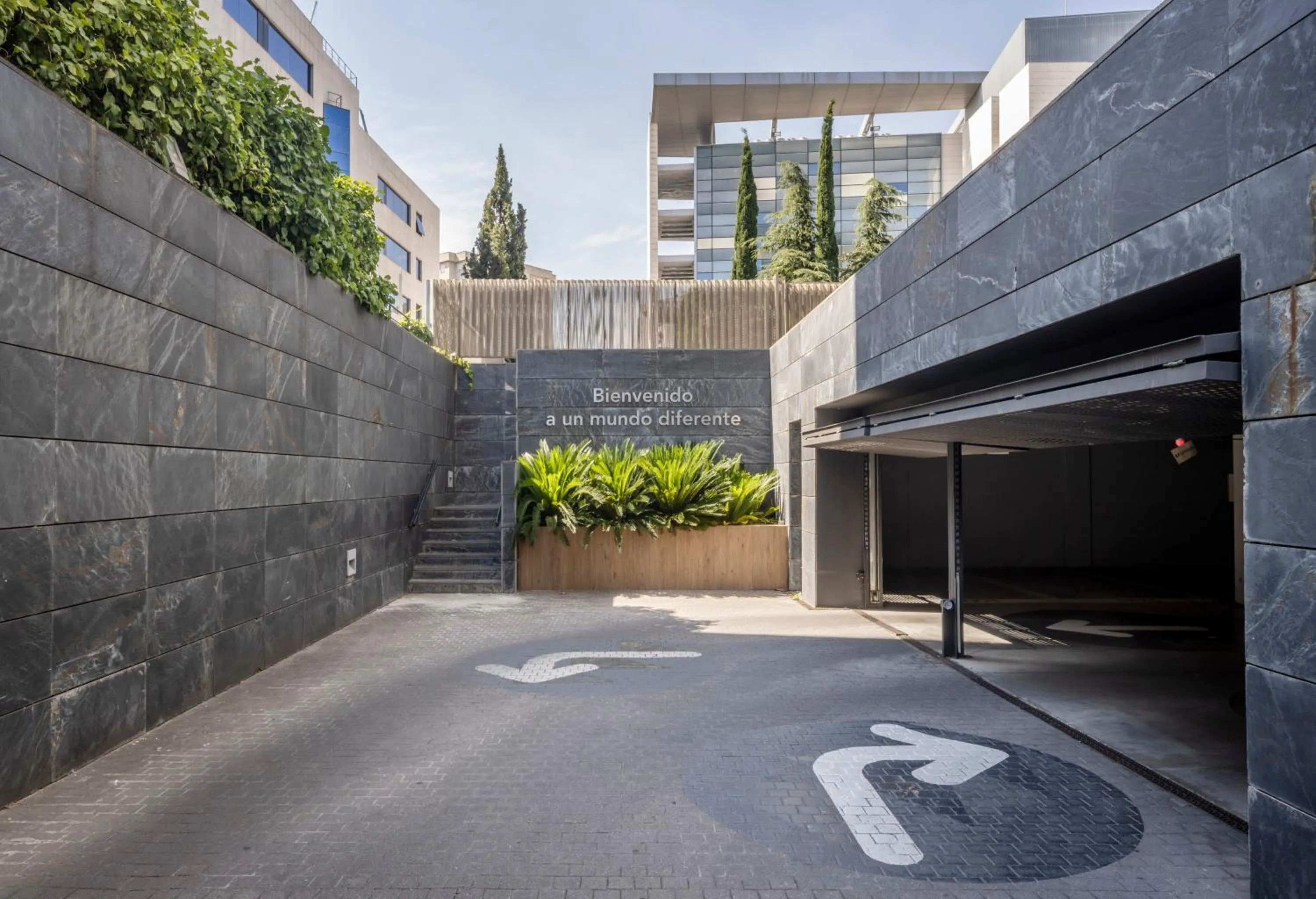 Parking in Ilunion Atrium