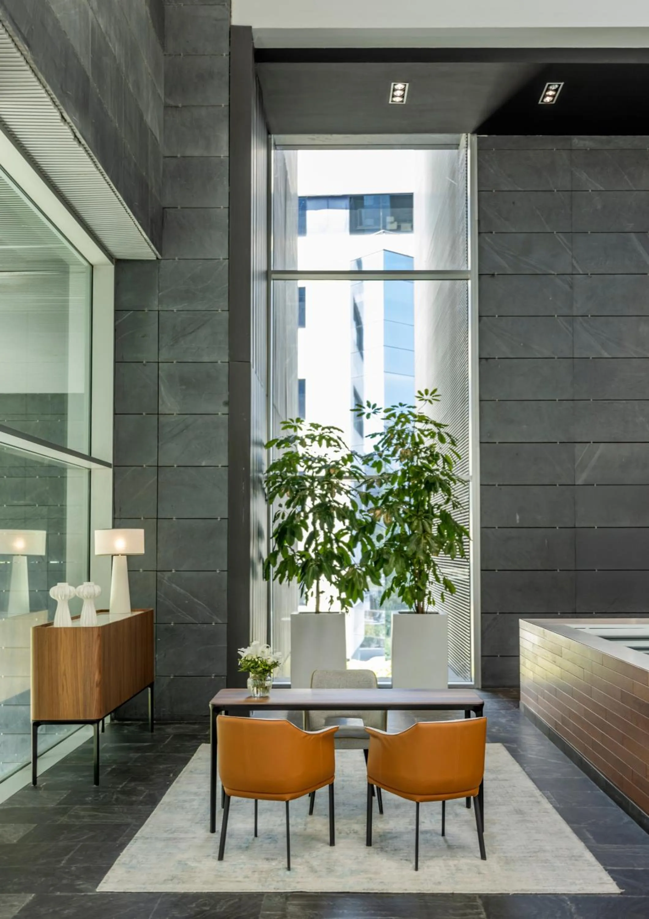 Lobby or reception in Ilunion Atrium