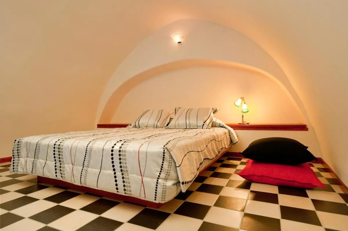 Bed in Vallas Apartments & Villas