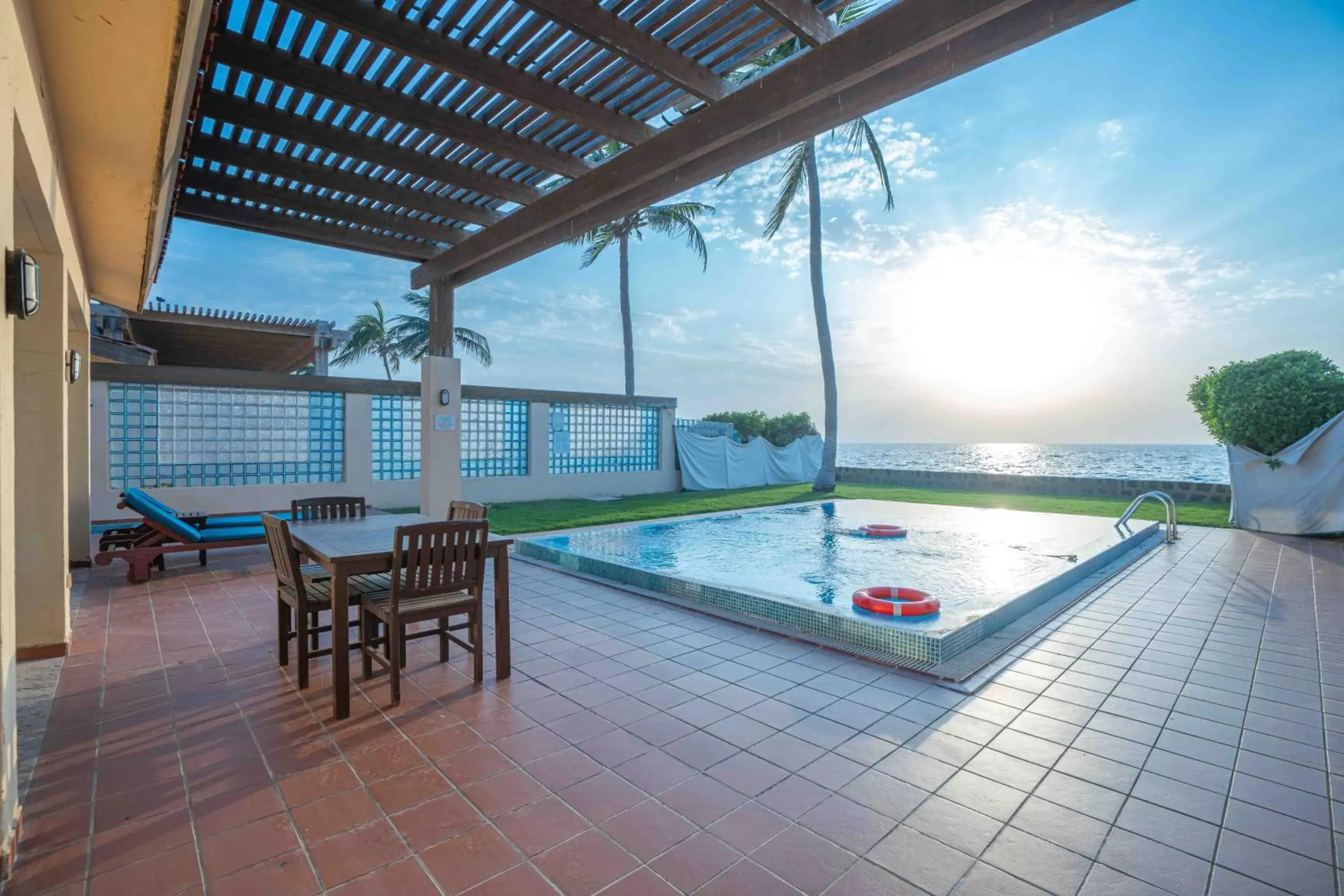 Swimming pool in Al Nawras Island Resort Swimming pool in Al Nawras Island Resort