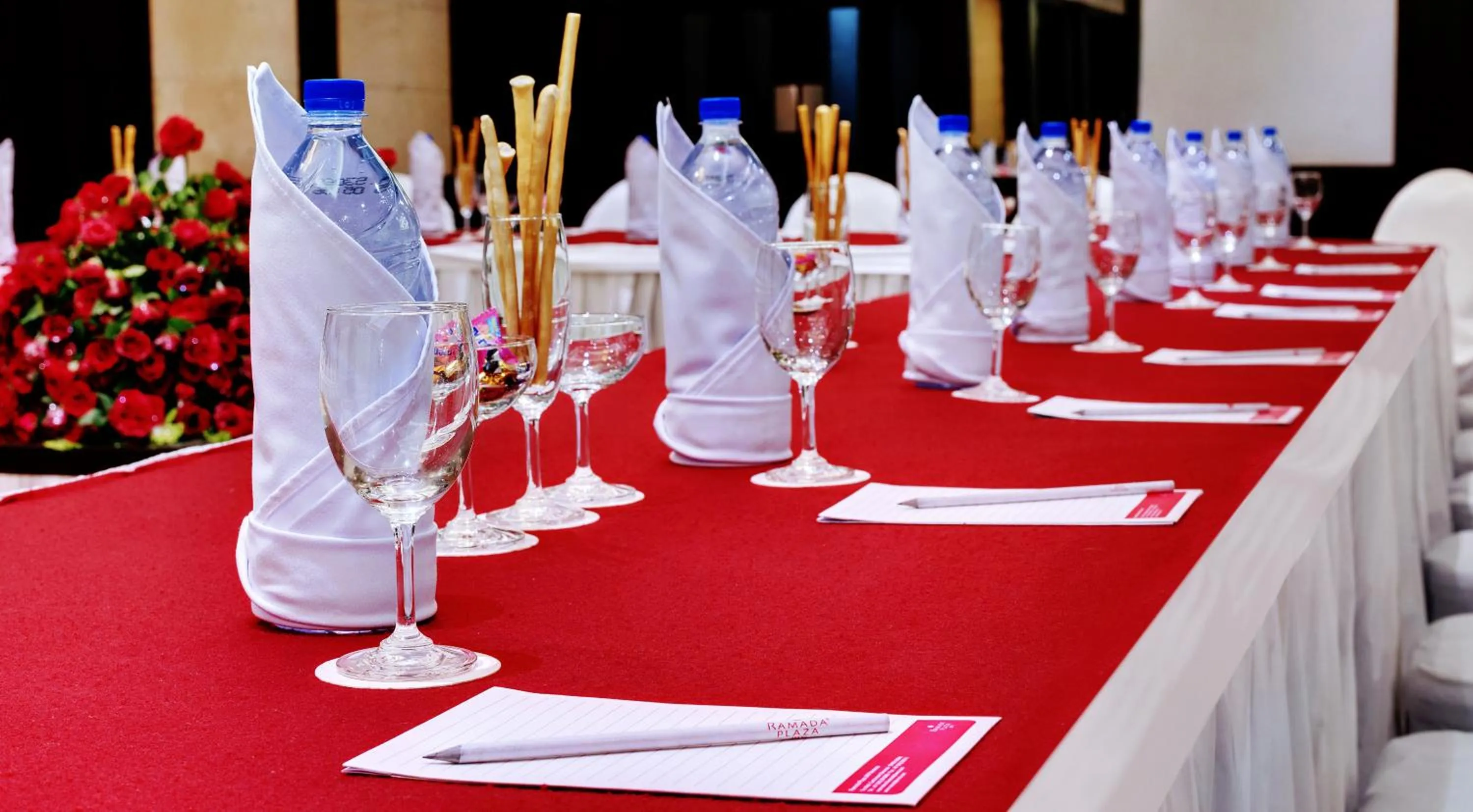 Meeting/conference room in Ramada Plaza by Wyndham JHV Varanasi