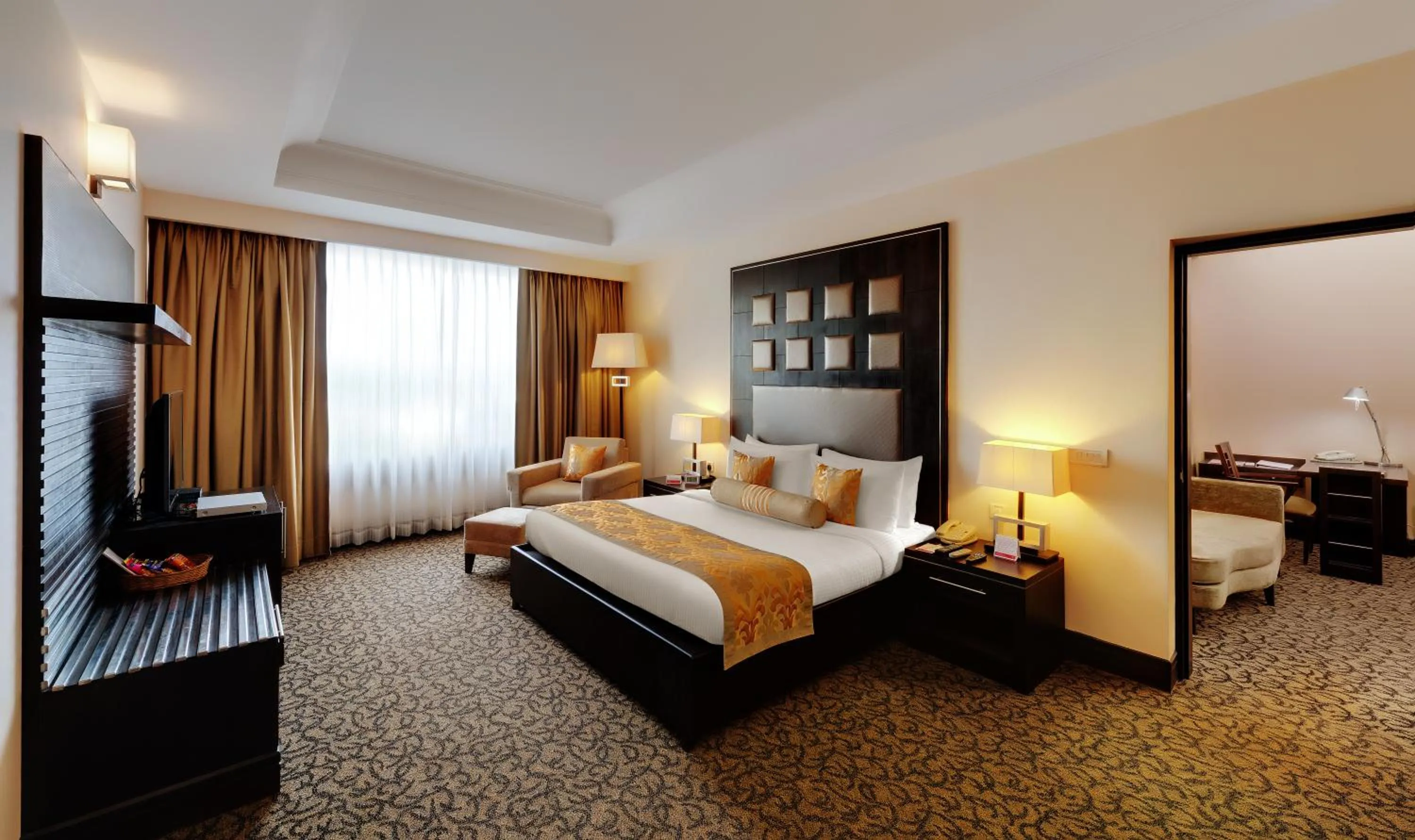 Photo of the whole room, Bed in Ramada Plaza by Wyndham JHV Varanasi