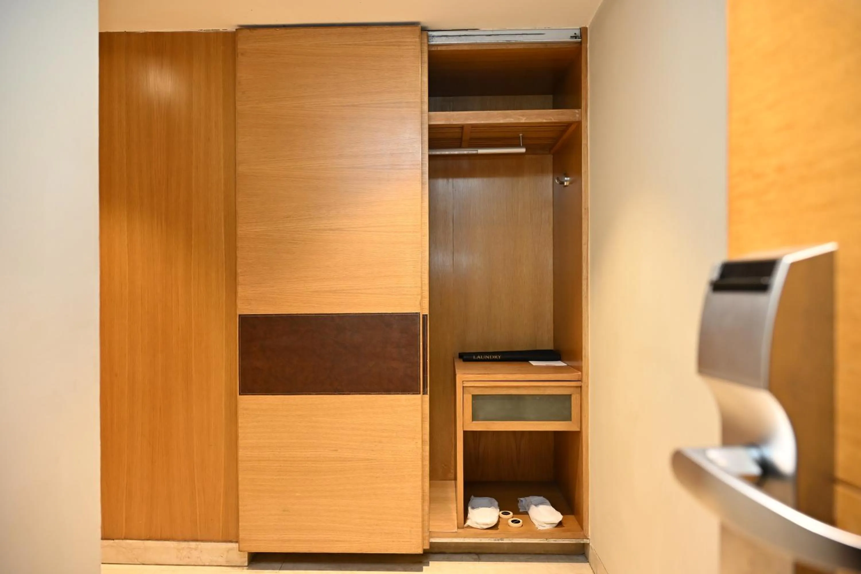 wardrobe in The LaLiT New Delhi