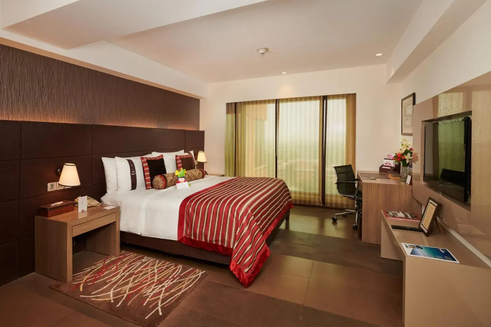 Bedroom, Bed in The LaLiT New Delhi Bedroom, Bed in The LaLiT New Delhi