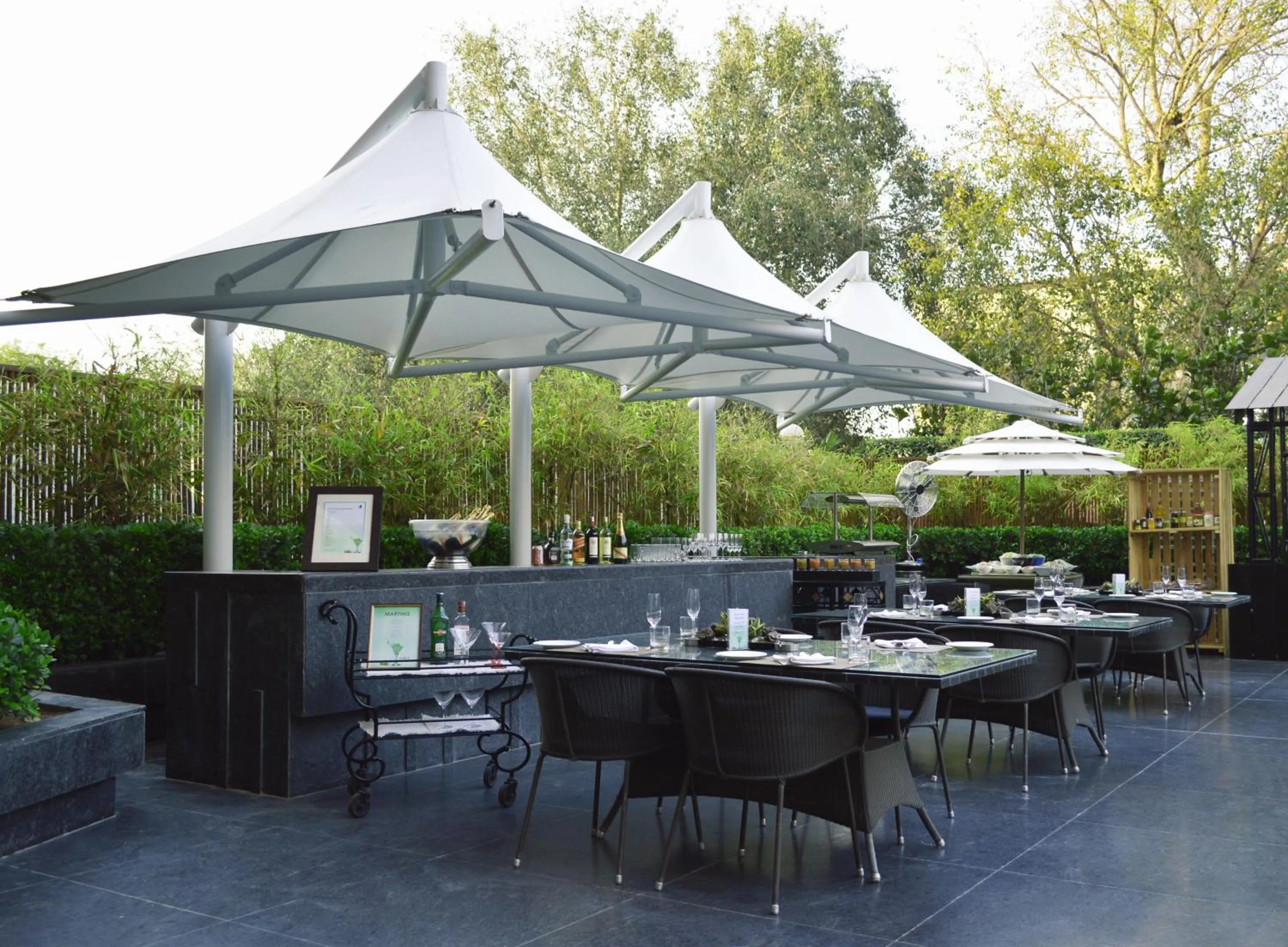 Restaurant/places to eat in The LaLiT New Delhi