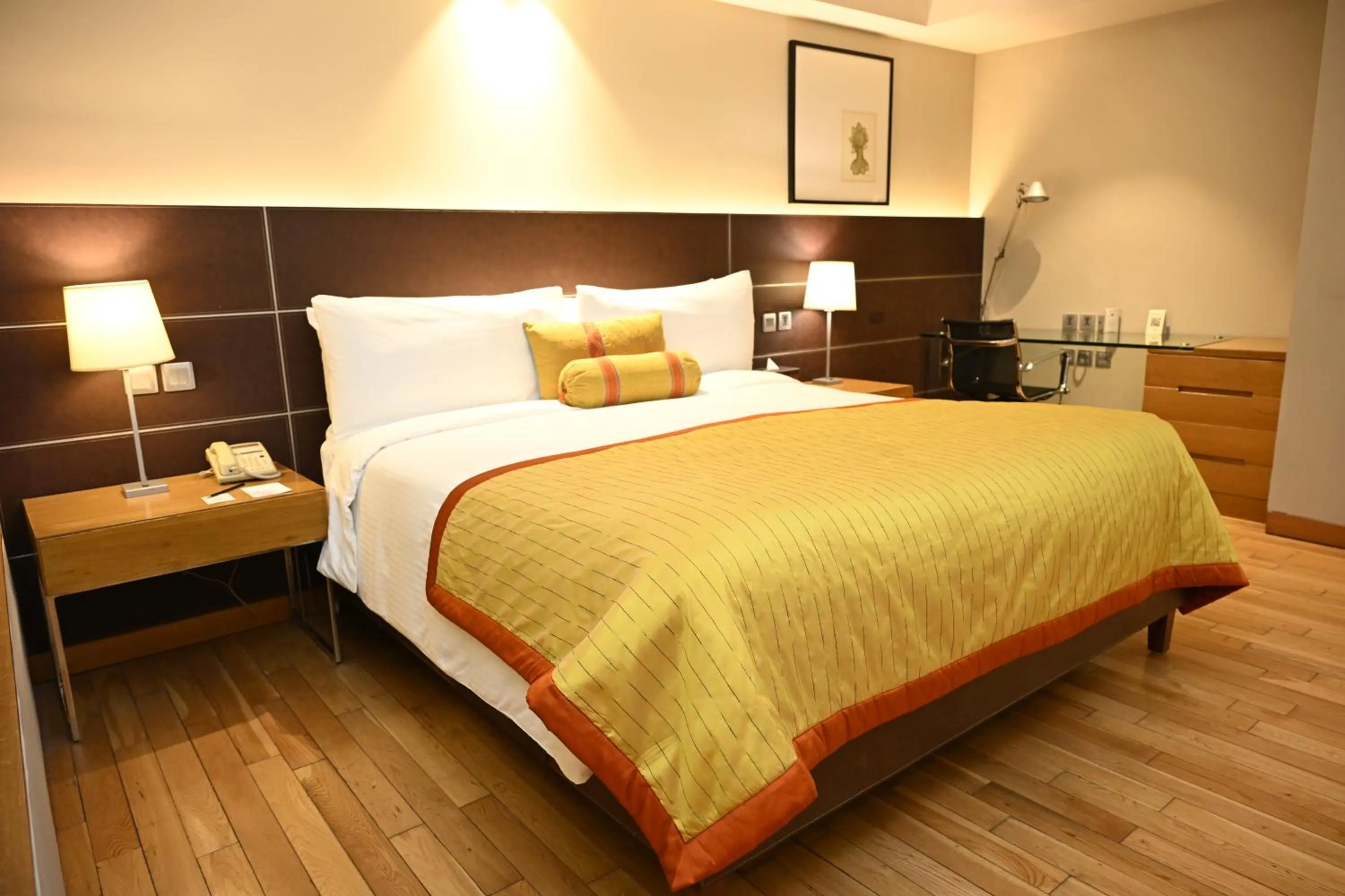 Bed in The LaLiT New Delhi