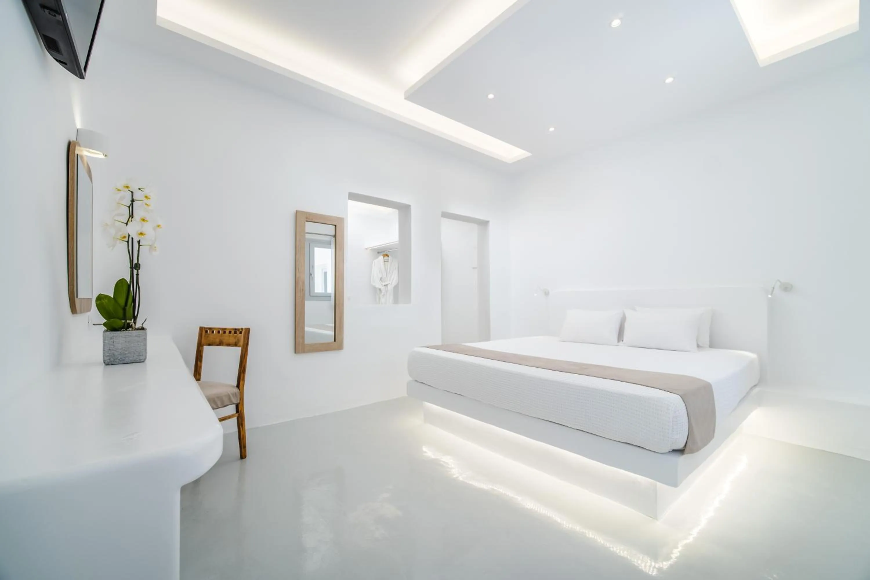 Photo of the whole room in Serenità Luxury Suites