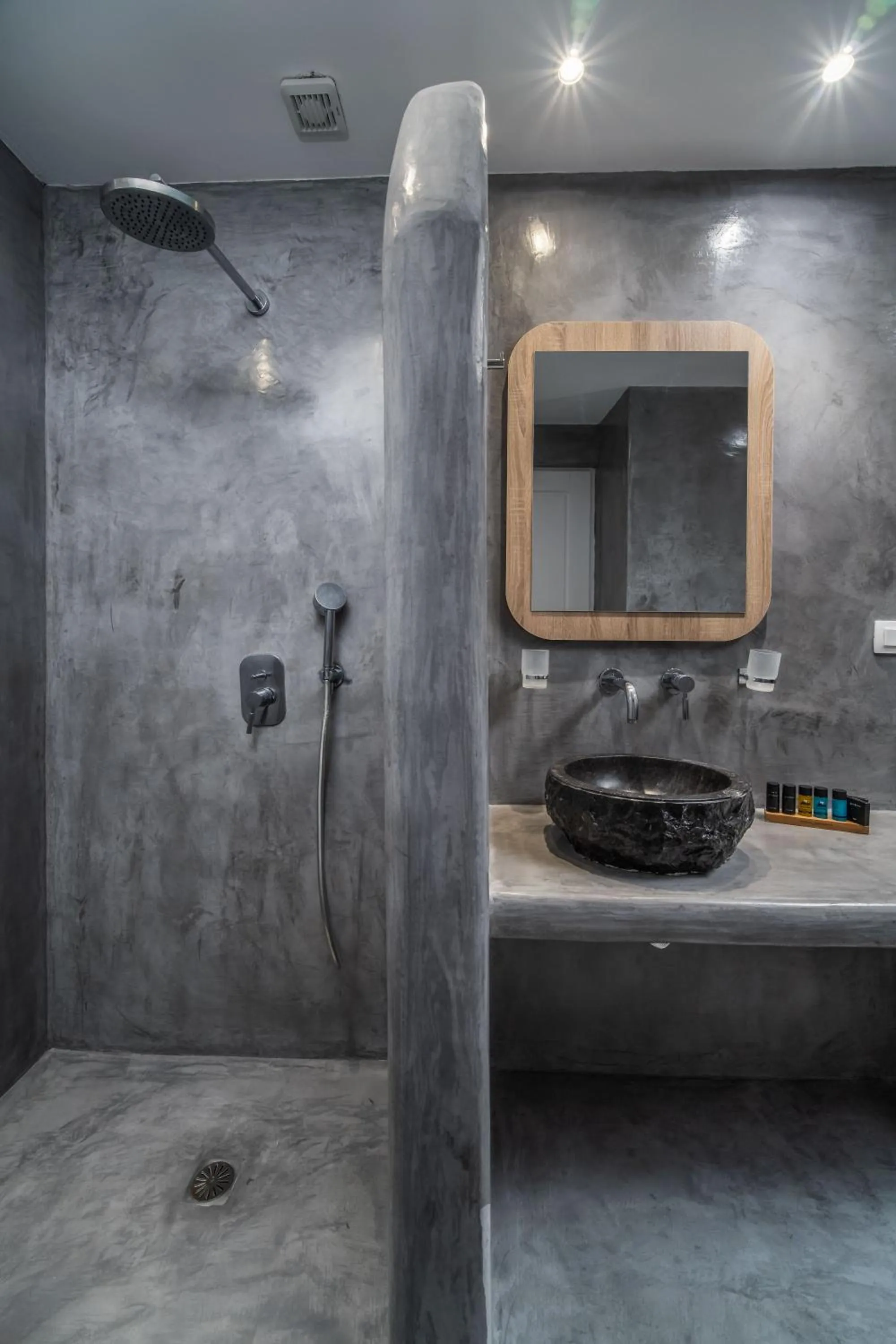 Bathroom in Serenità Luxury Suites