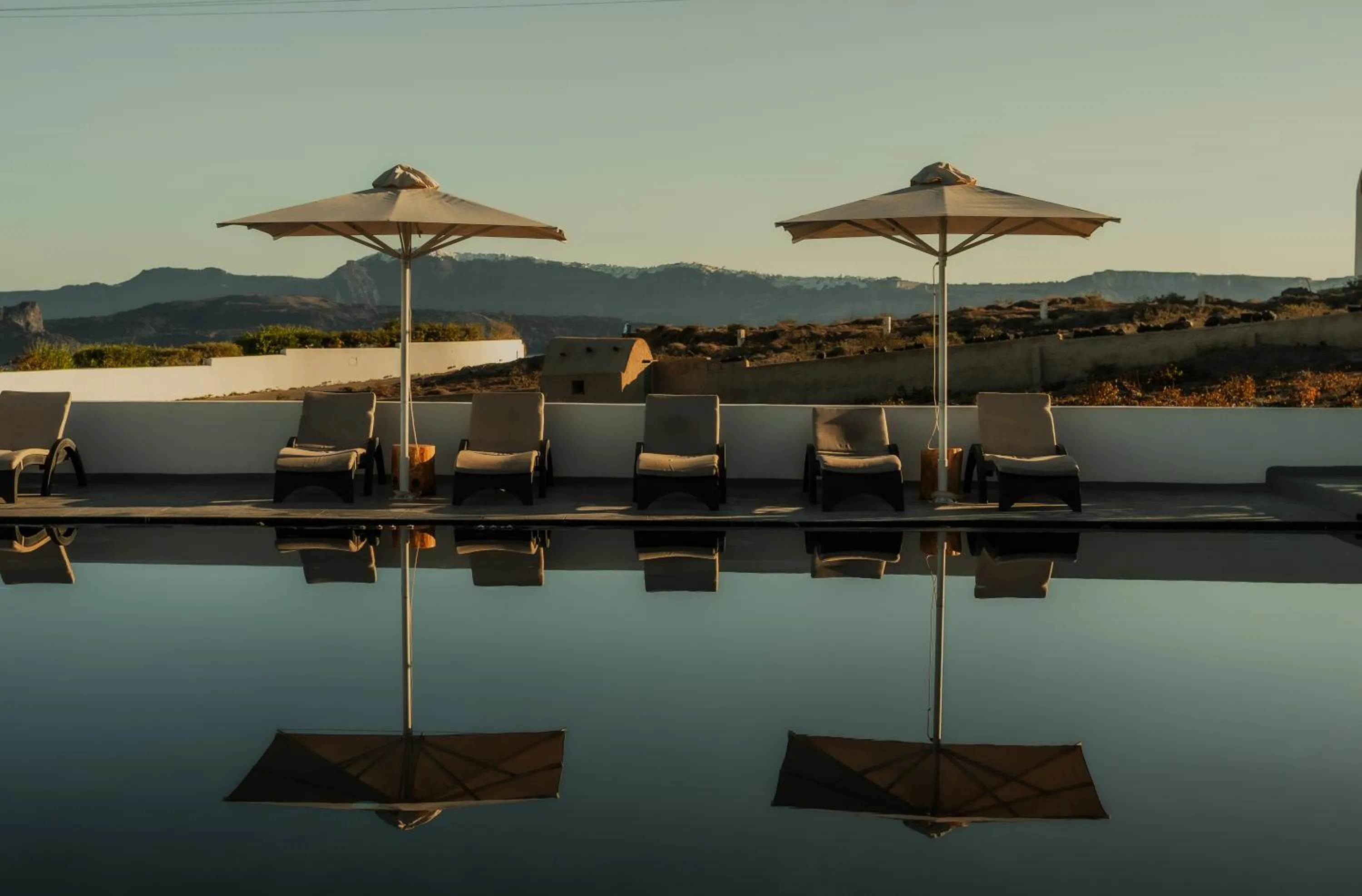 Swimming pool in Serenità Luxury Suites