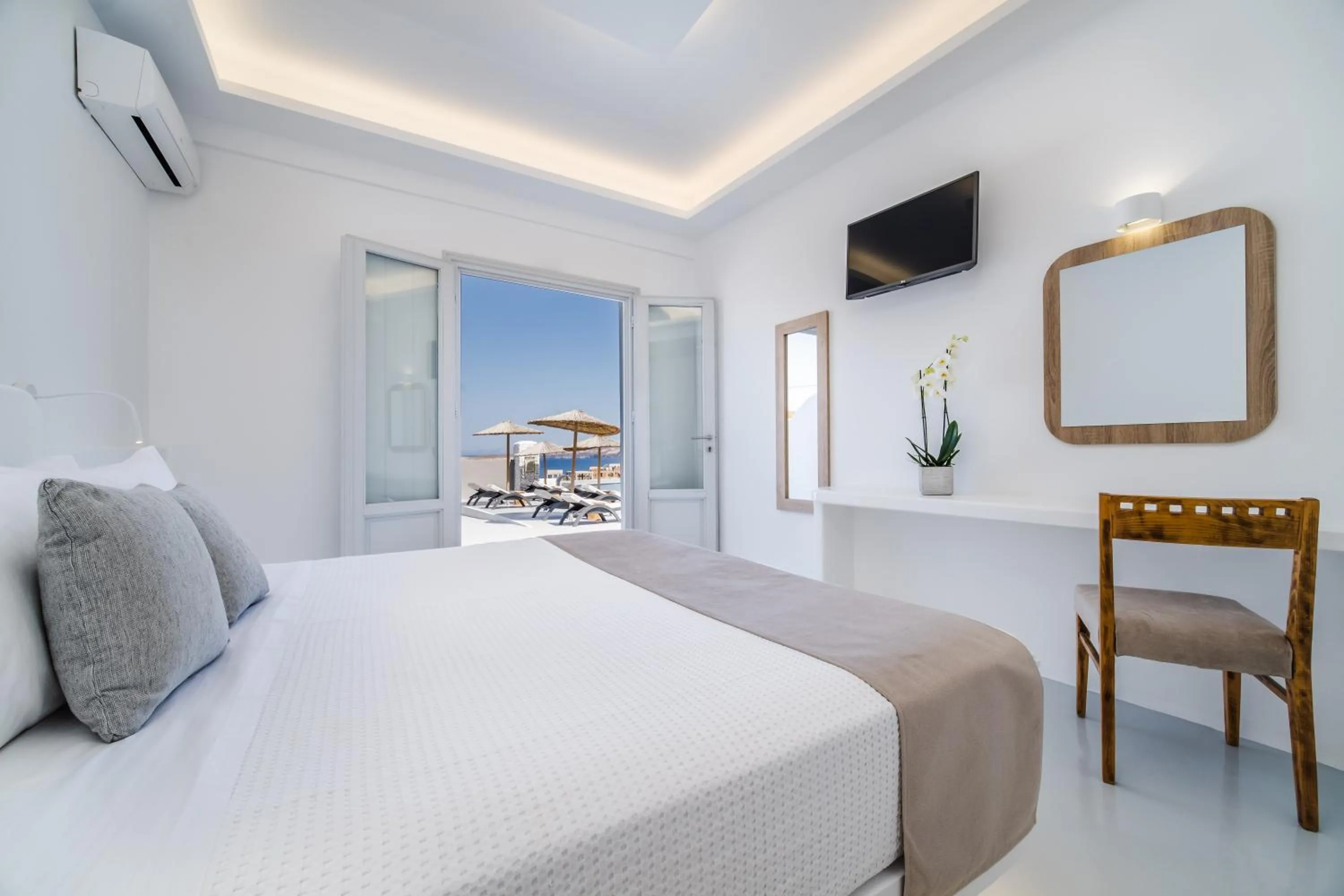 Bedroom in Serenità Luxury Suites