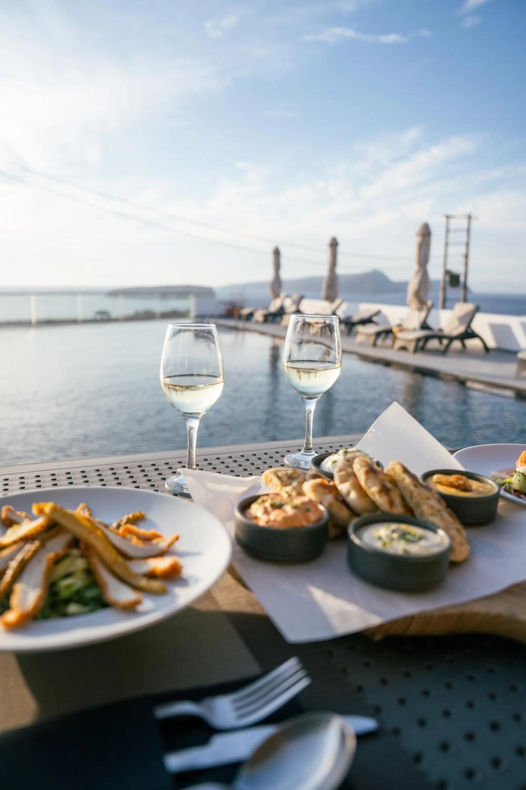 Restaurant/places to eat in Serenità Luxury Suites