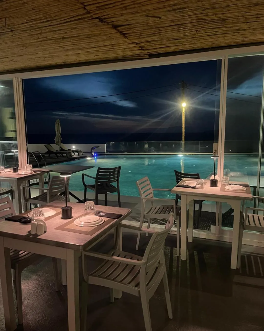 Restaurant/places to eat in Serenità Luxury Suites