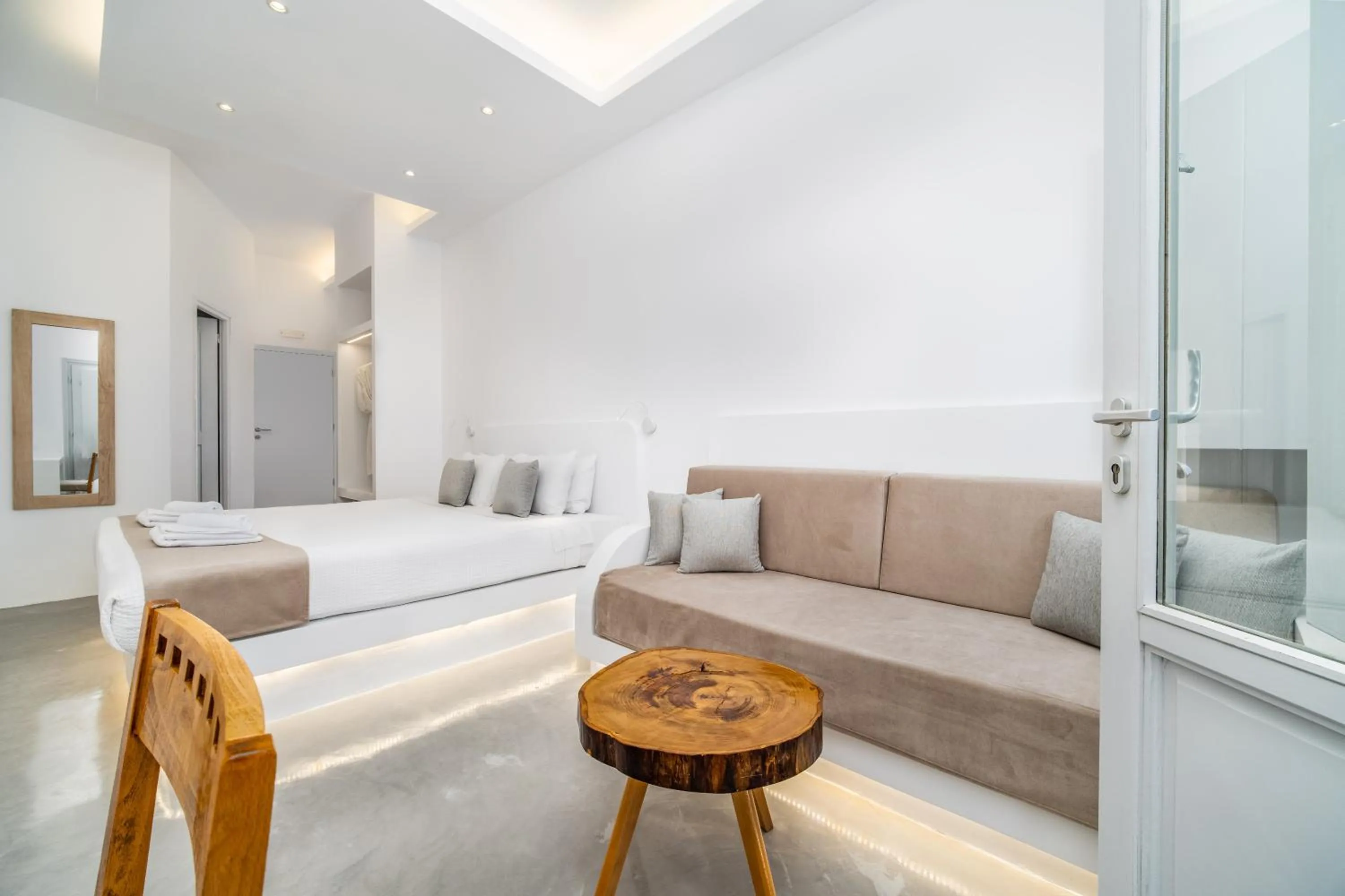 Bedroom in Serenità Luxury Suites