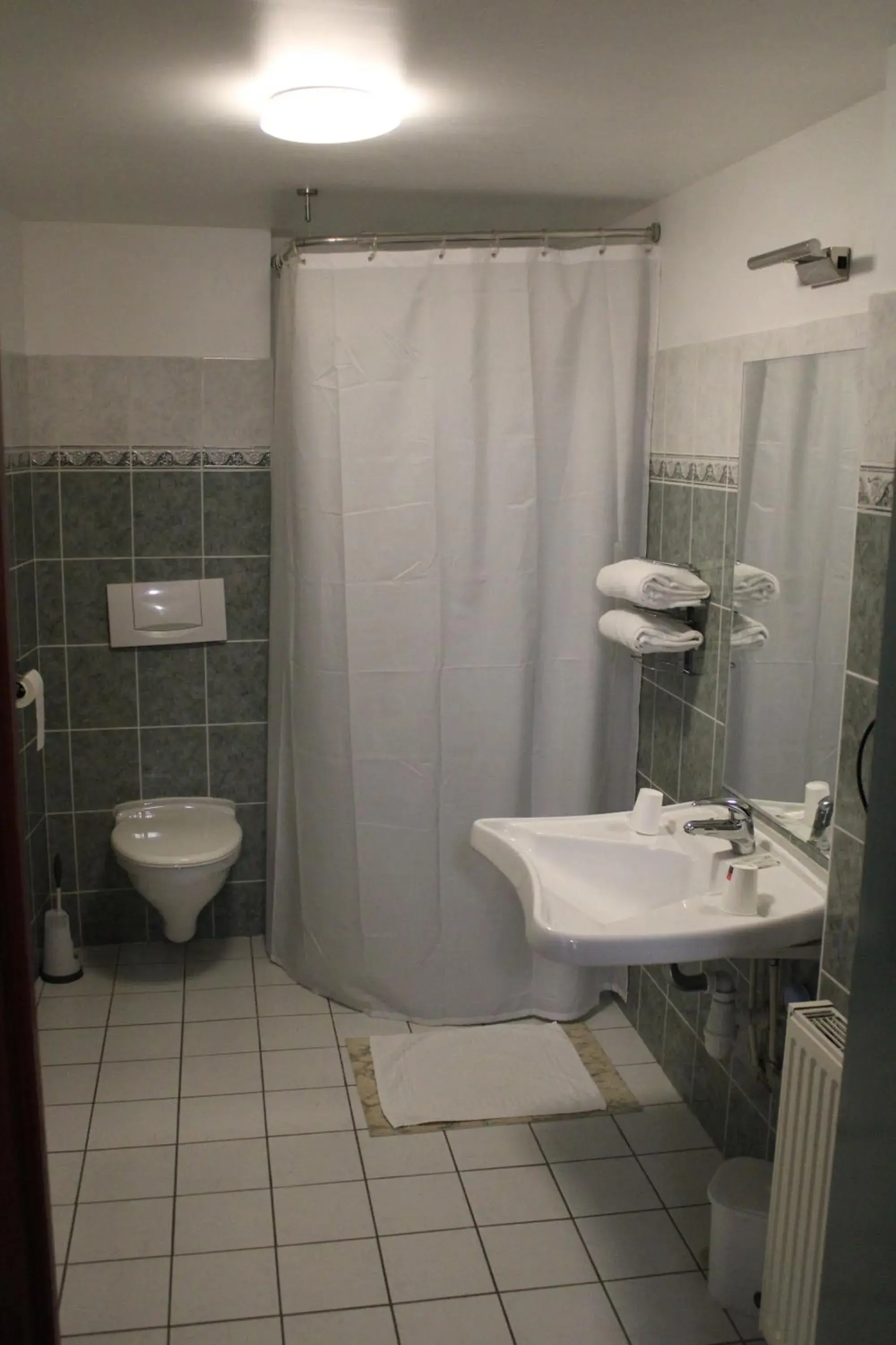 Double Room - Disability Access in chambres d'hotes du colvert Double Room - Disability Access in chambres d'hotes du colvert