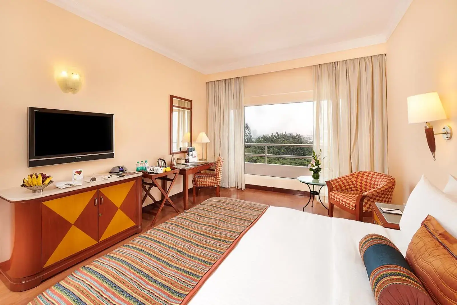 Bed in The Lalit Ashok Bed in The Lalit Ashok