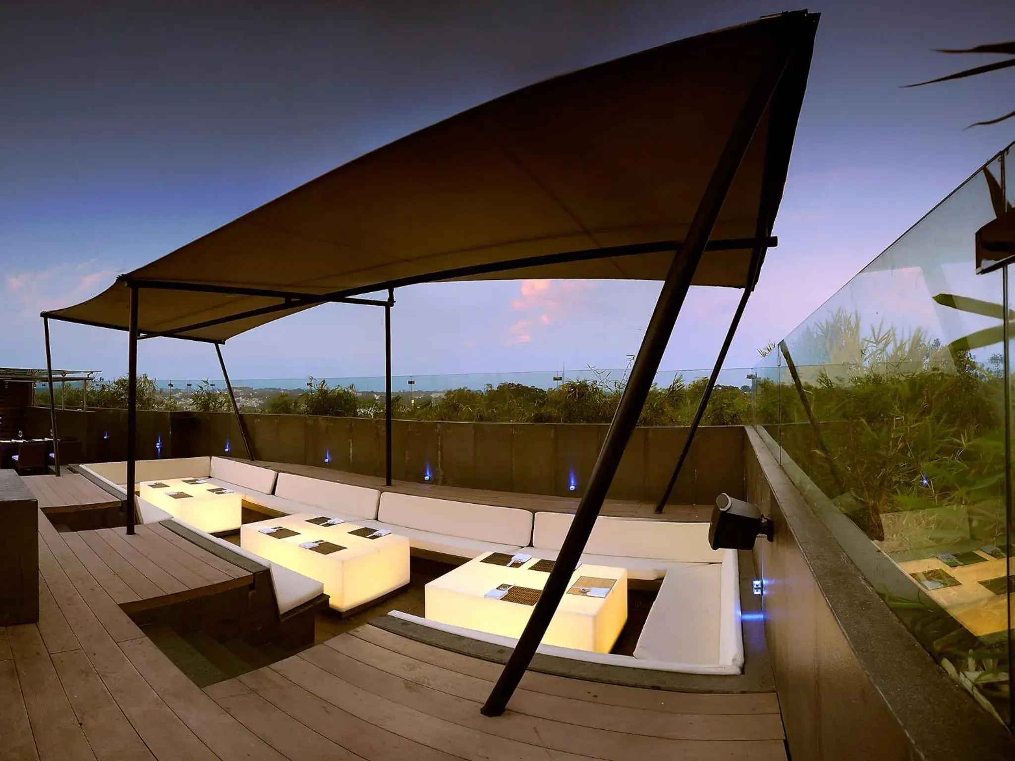 Restaurant/places to eat in The Lalit Ashok Restaurant/places to eat in The Lalit Ashok