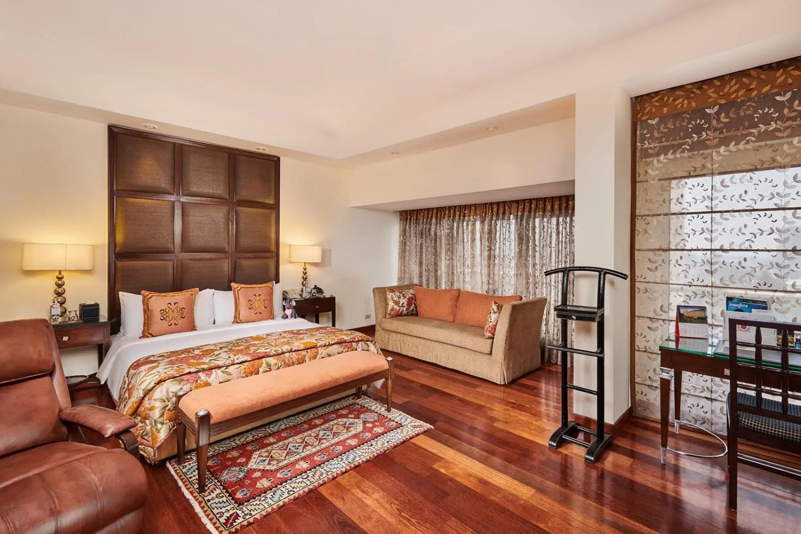 Bed in The Lalit Ashok