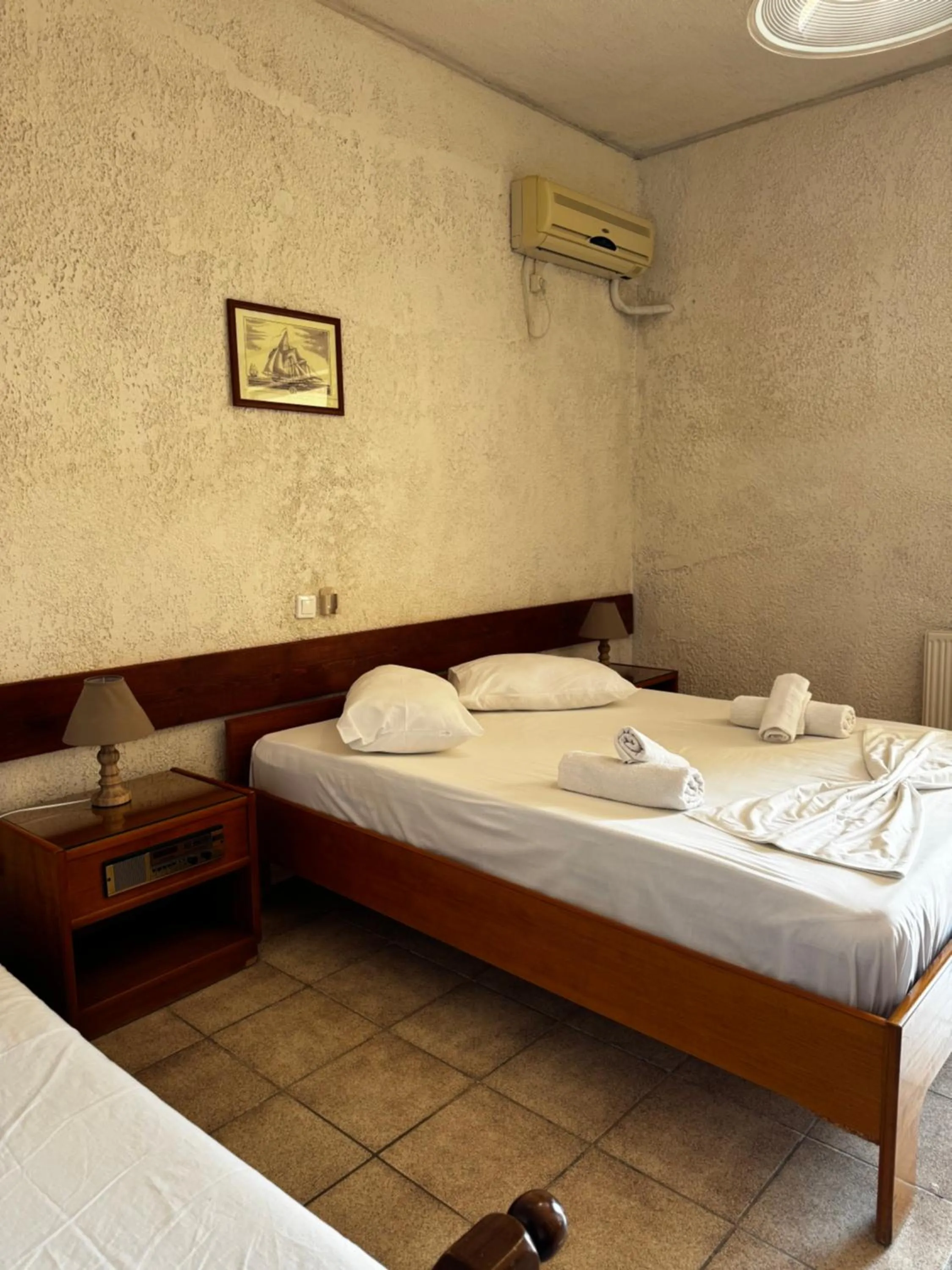 Bed in Sariza Spring Hotel