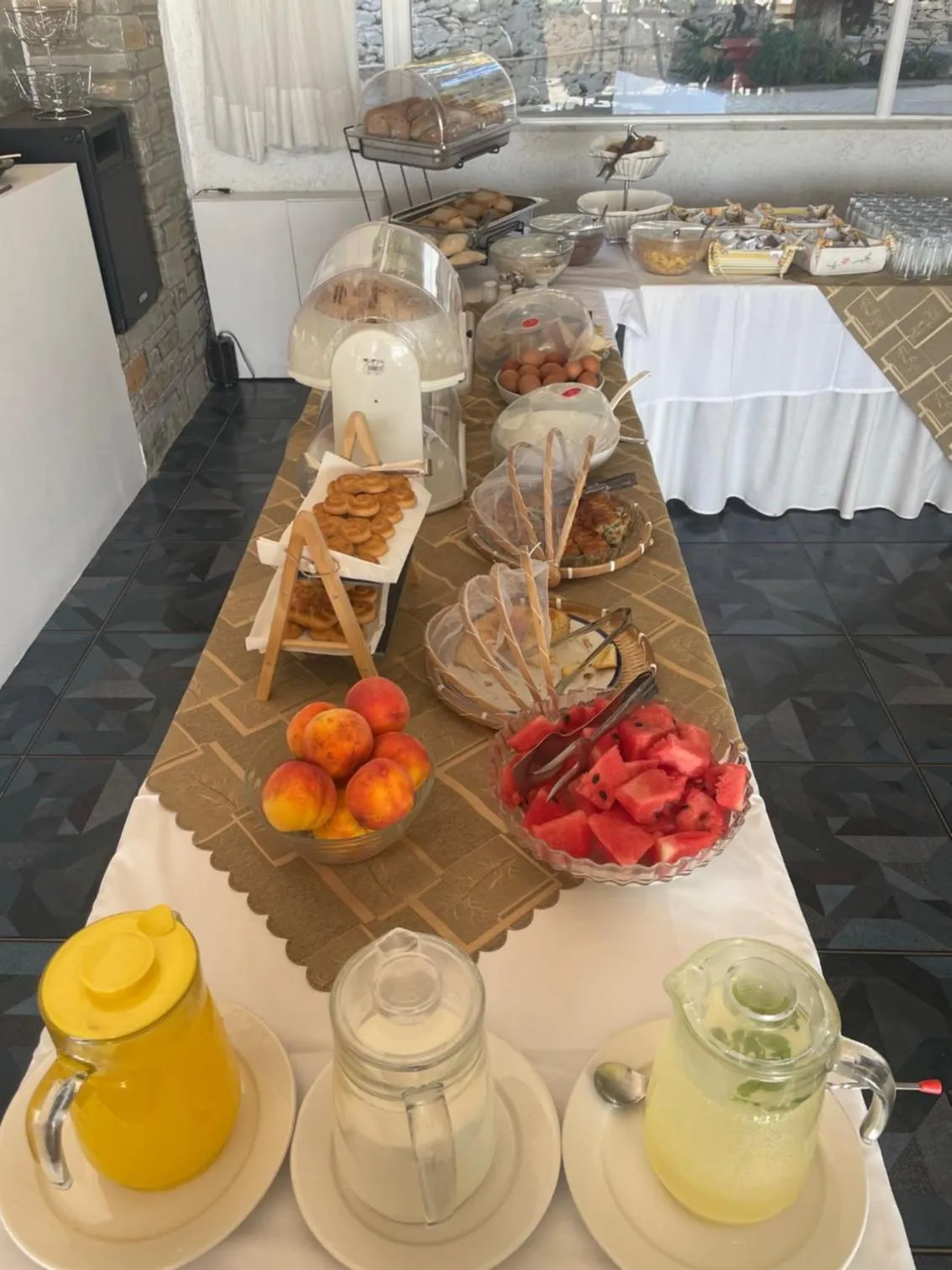 Breakfast in Sariza Spring Hotel