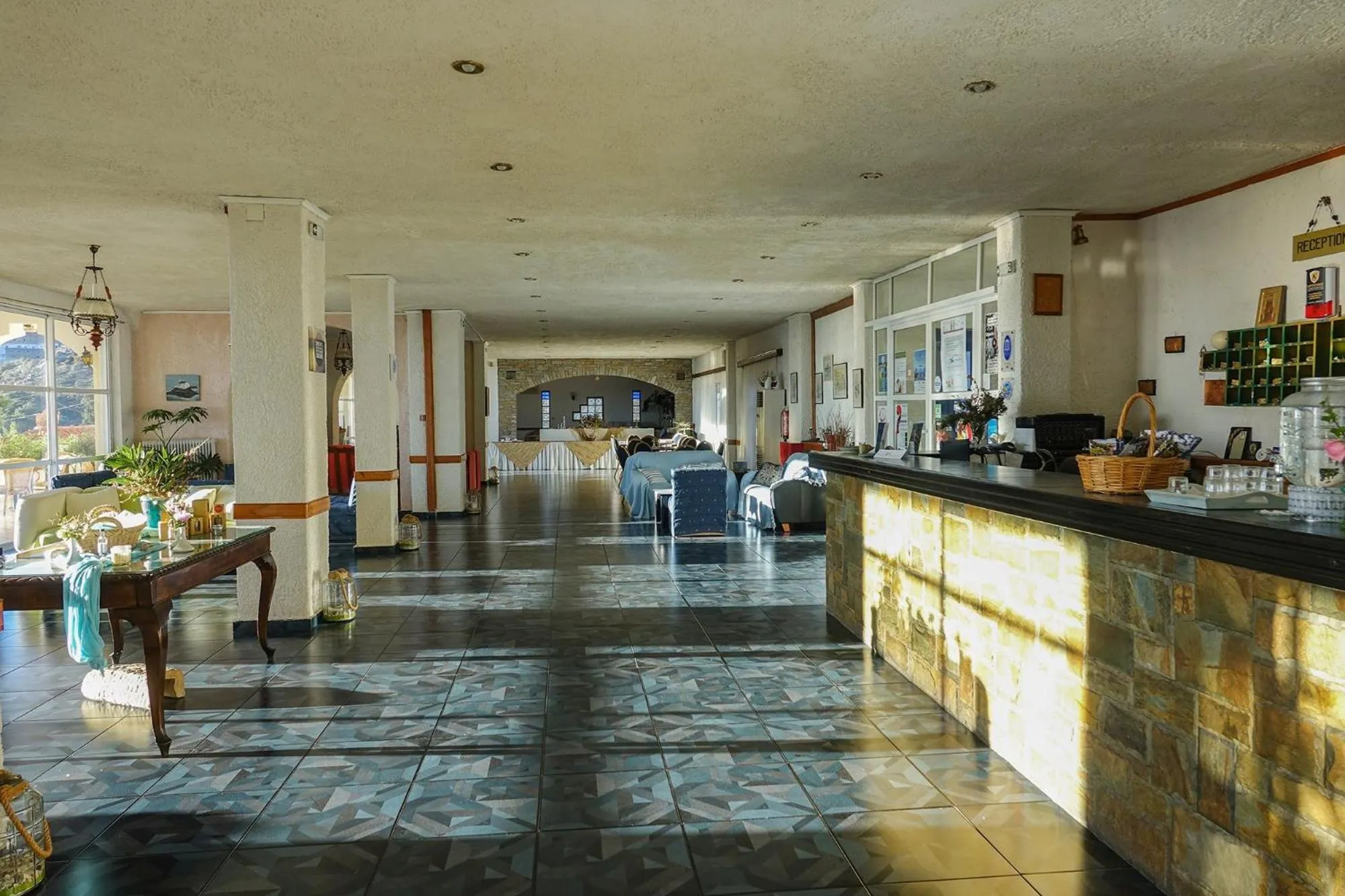 Lobby or reception in Sariza Spring Hotel