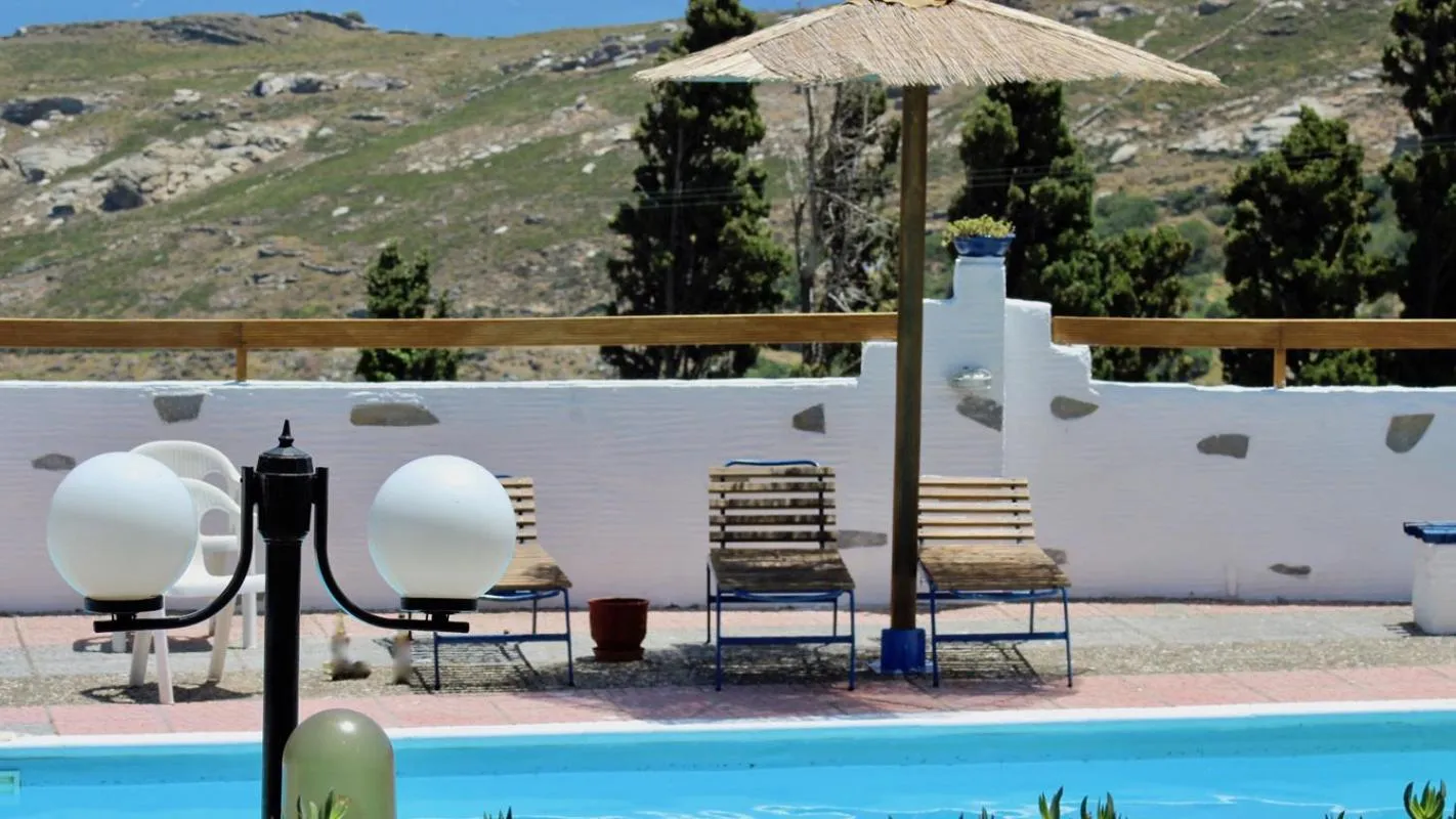 Patio in Sariza Spring Hotel