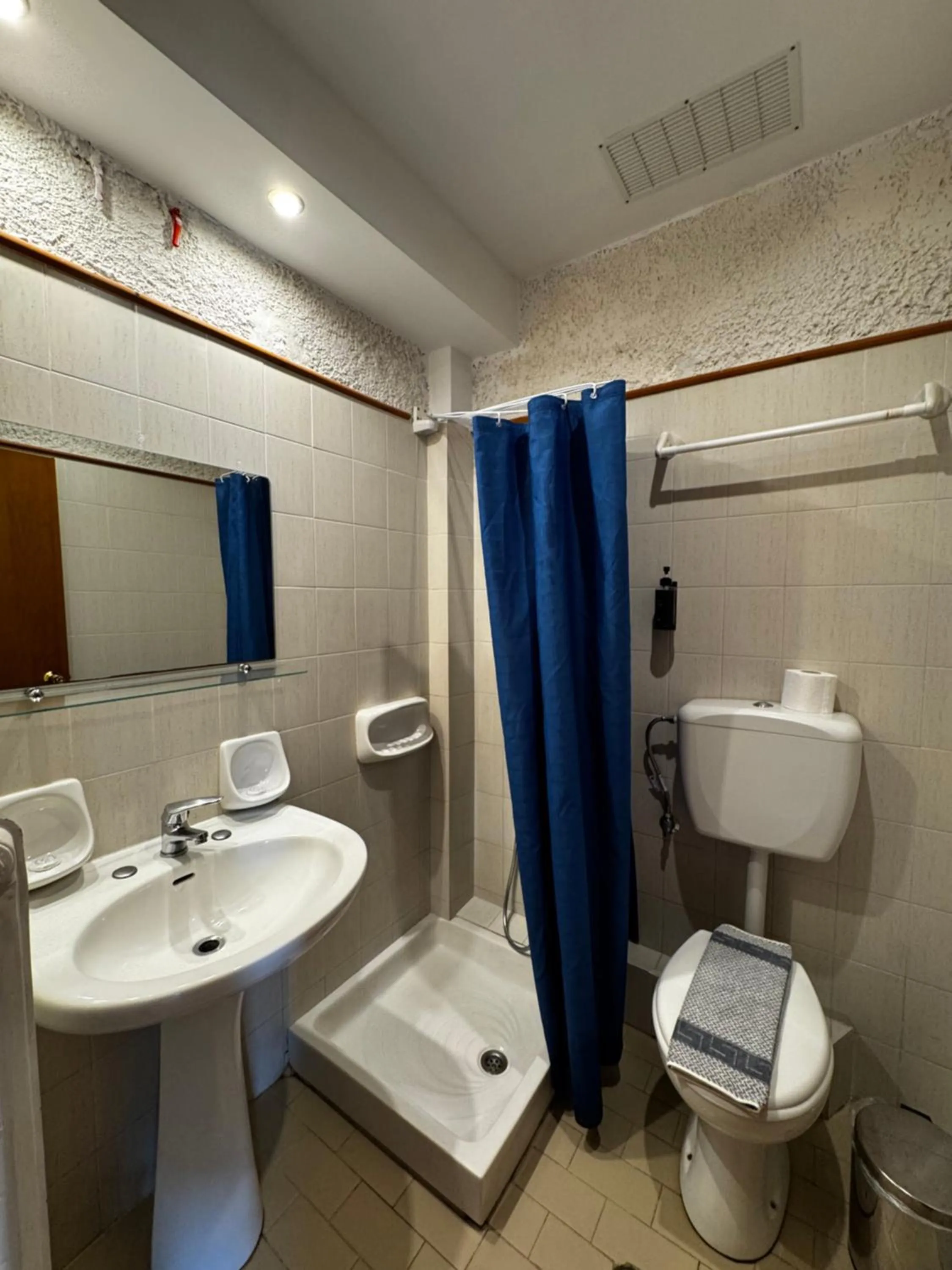 Bathroom in Sariza Spring Hotel