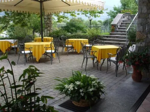 Patio in Residence Antico Crotto