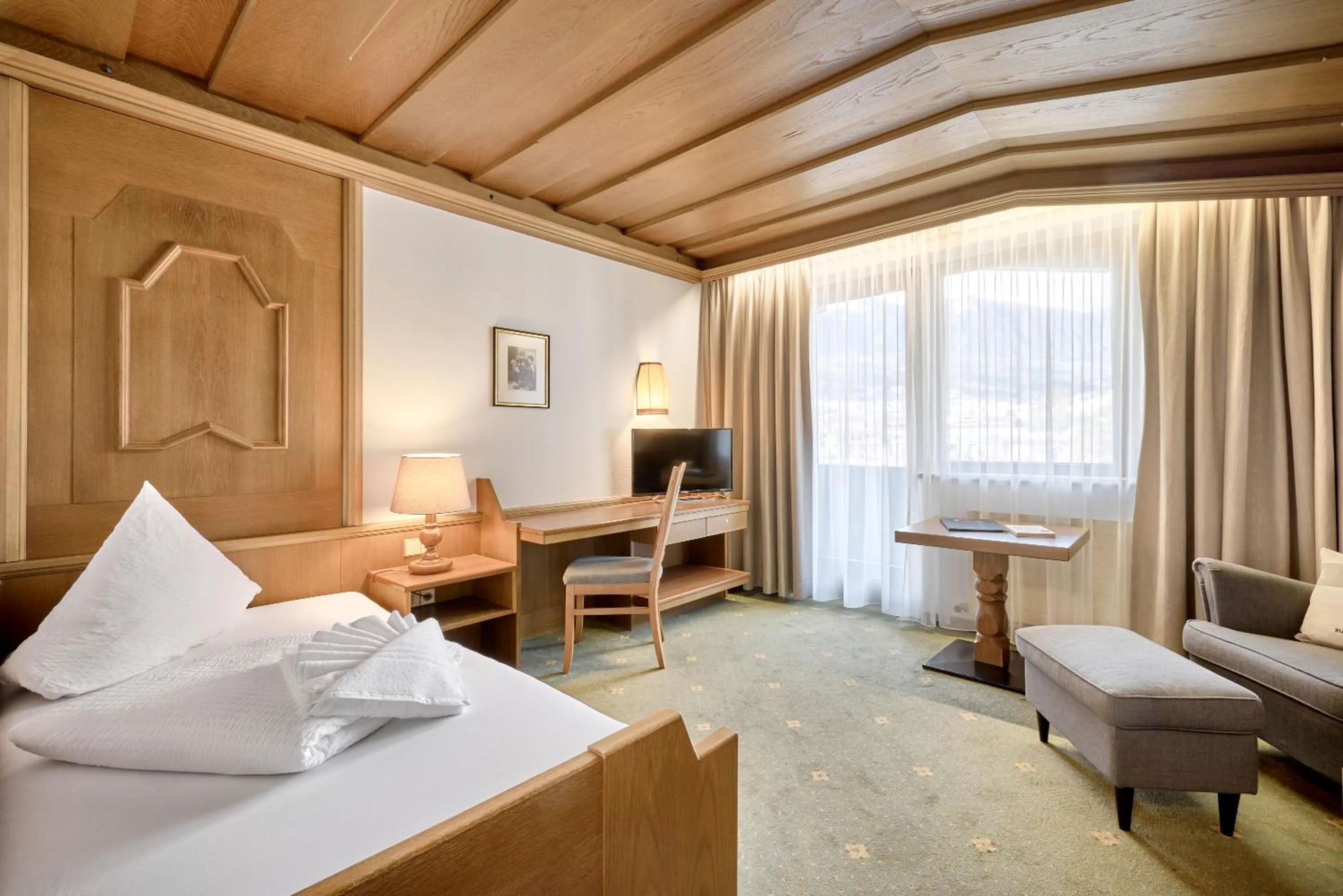 Bed in Hotel Auderer