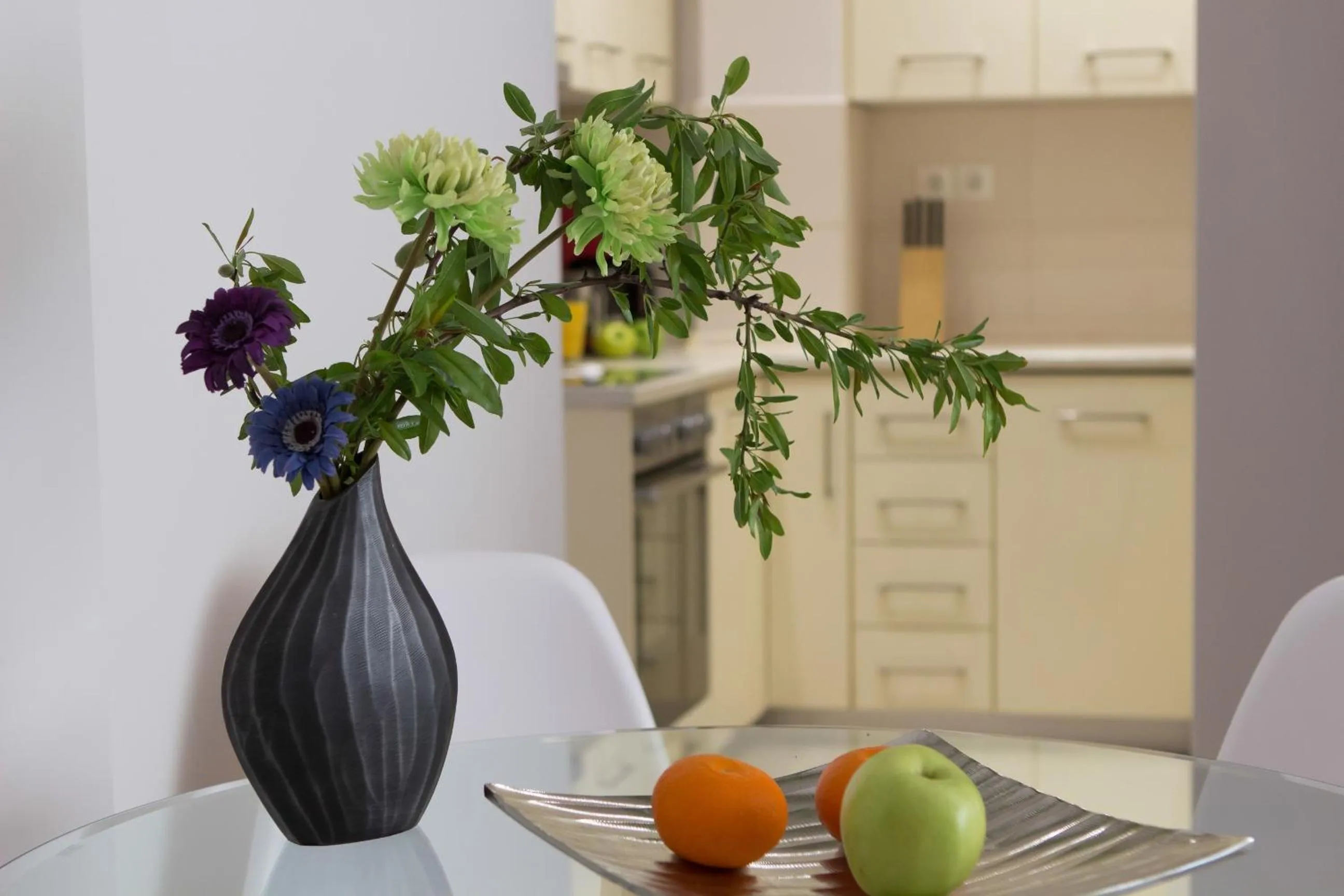 Kitchen or kitchenette in Polis Apartments