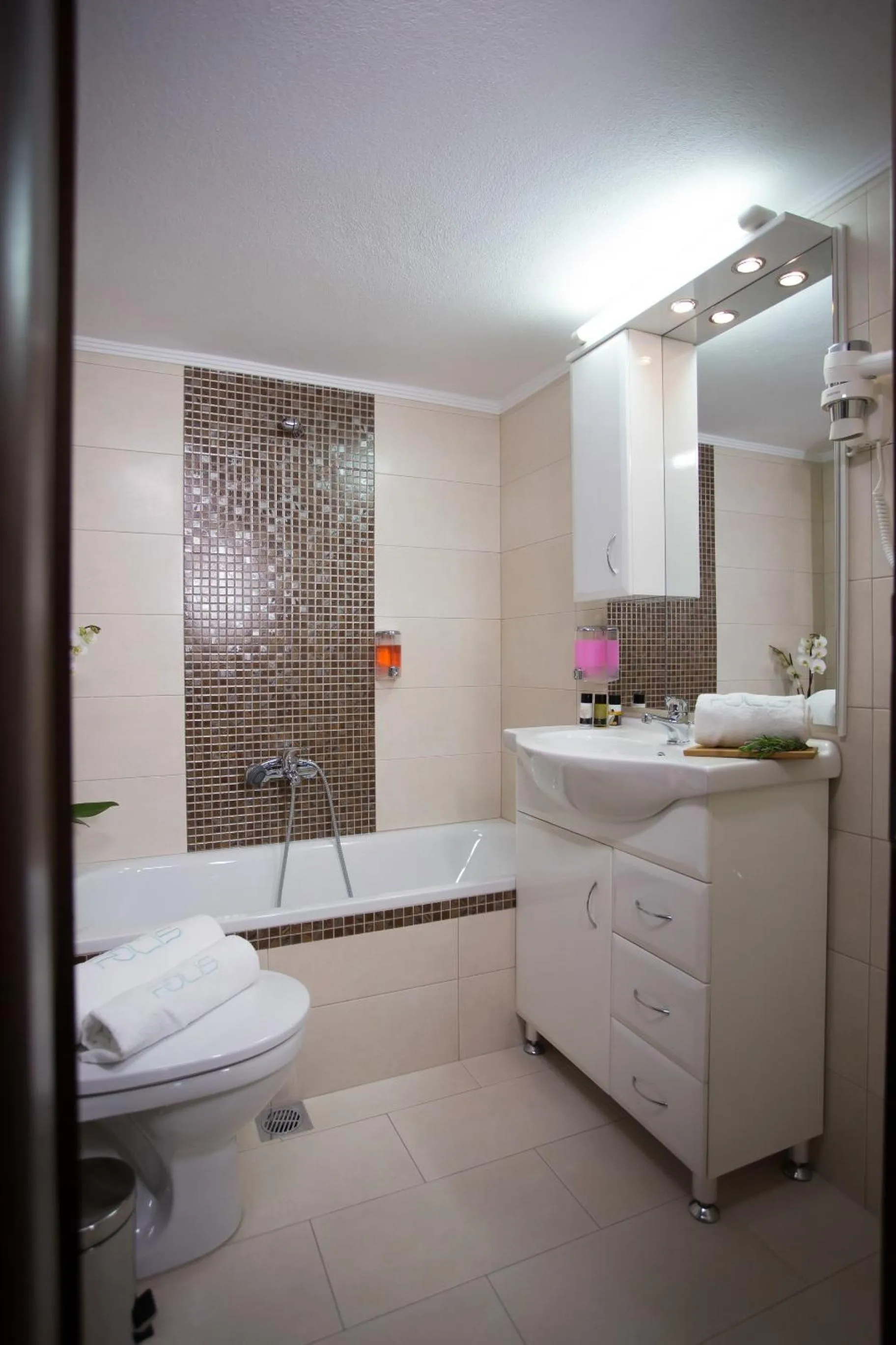 Toilet in Polis Apartments