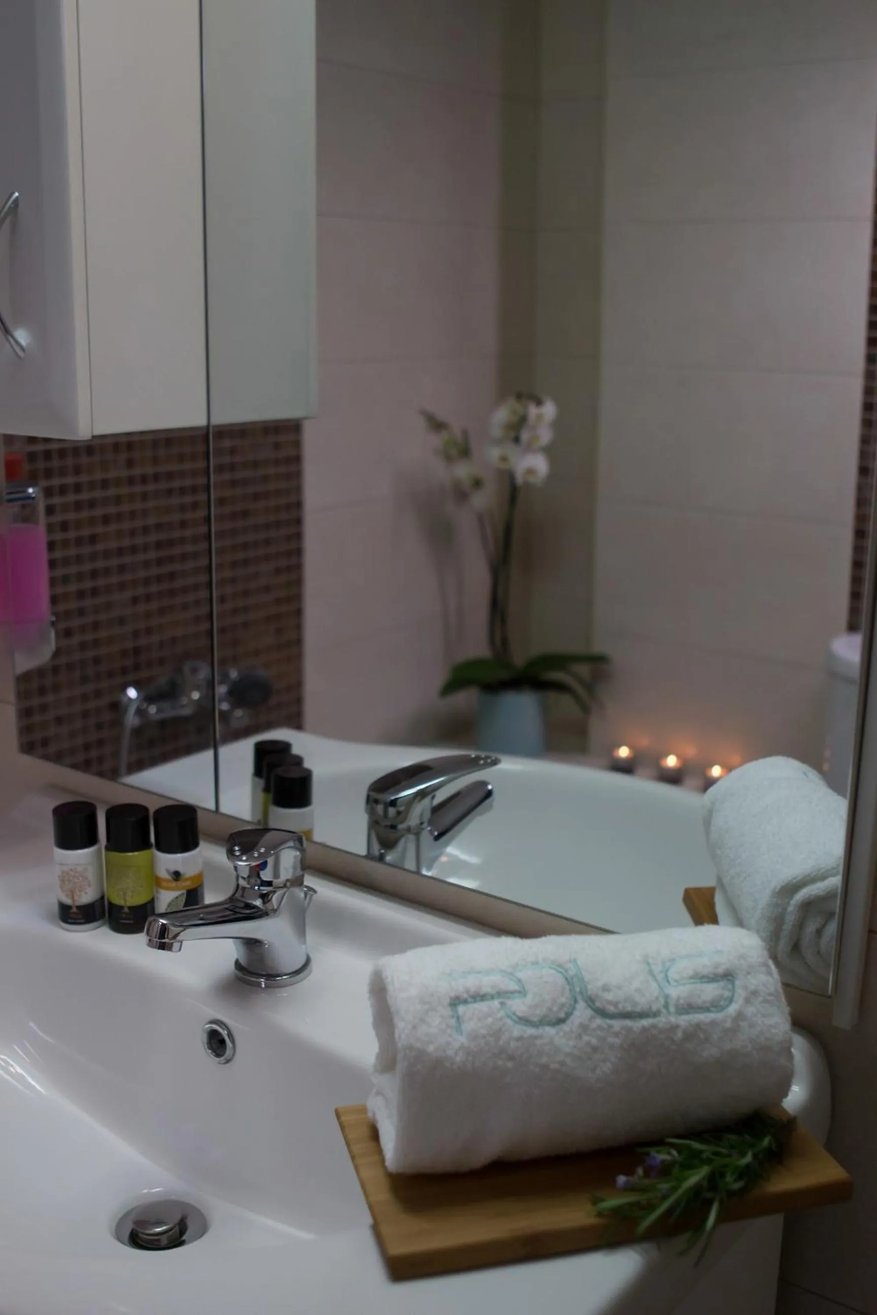 Toilet in Polis Apartments