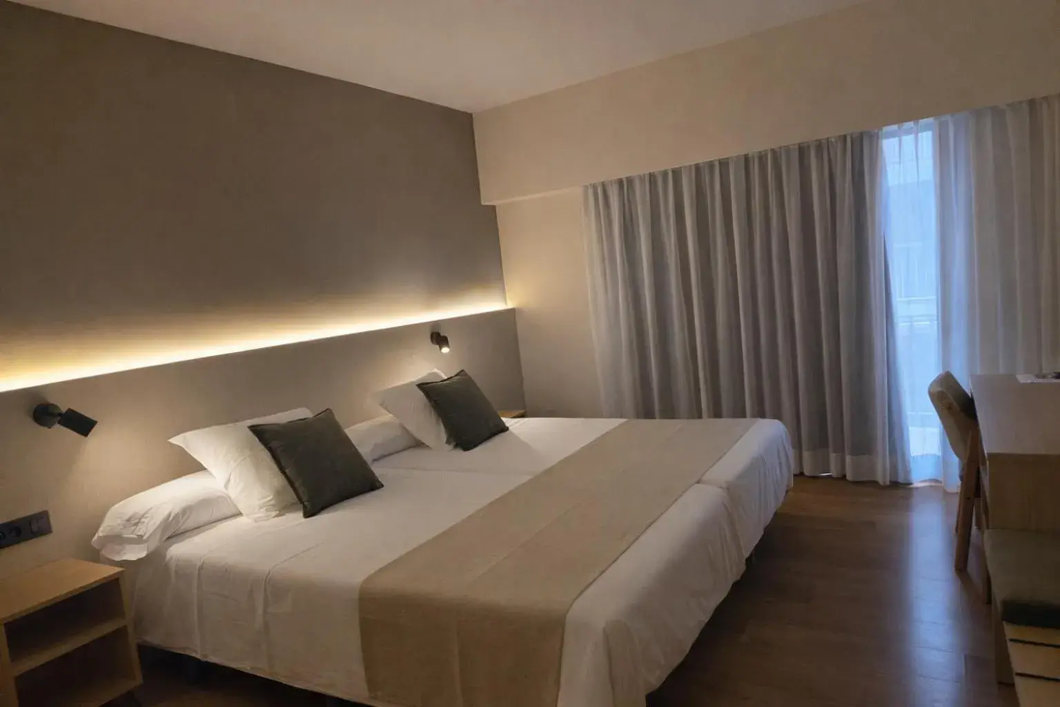 Bedroom, Bed in Hotel Tanit Bedroom, Bed in Hotel Tanit