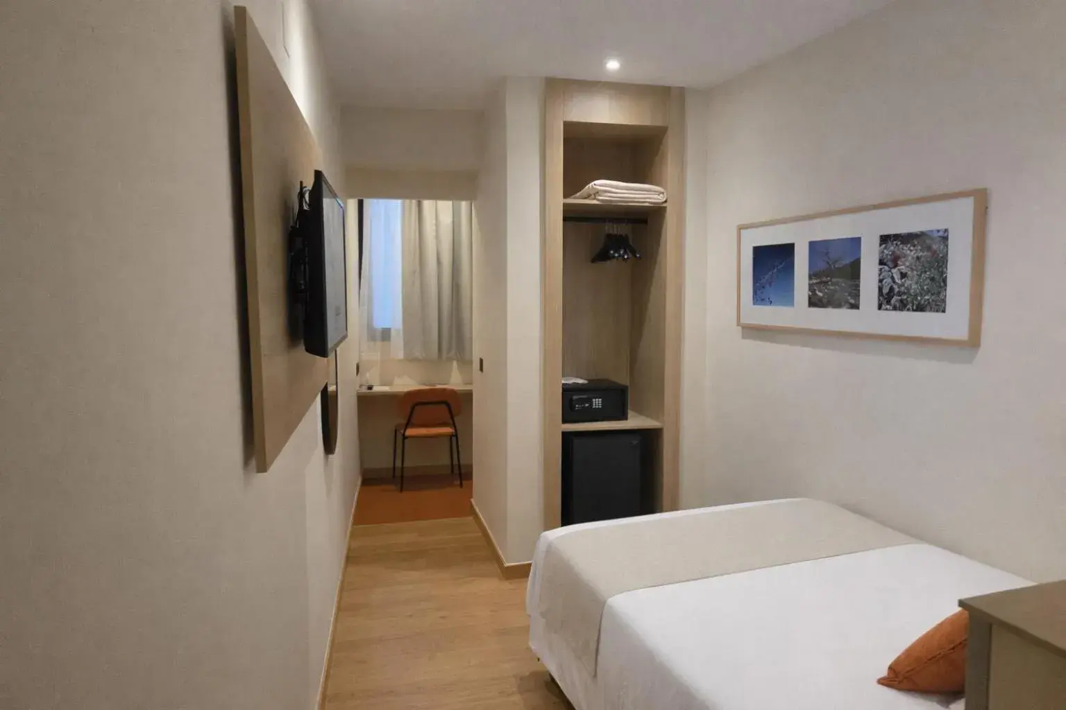 Bedroom, Bed in Hotel Tanit Bedroom, Bed in Hotel Tanit