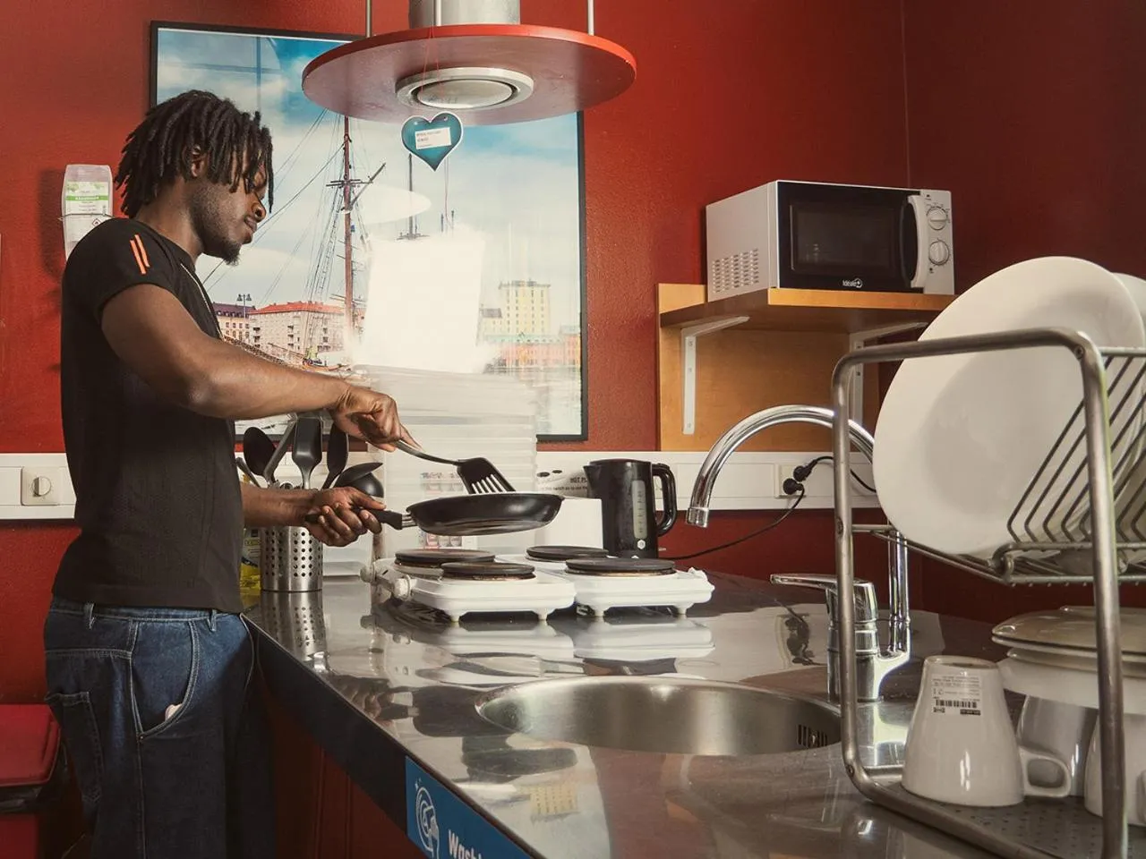 Communal kitchen in Eurohostel