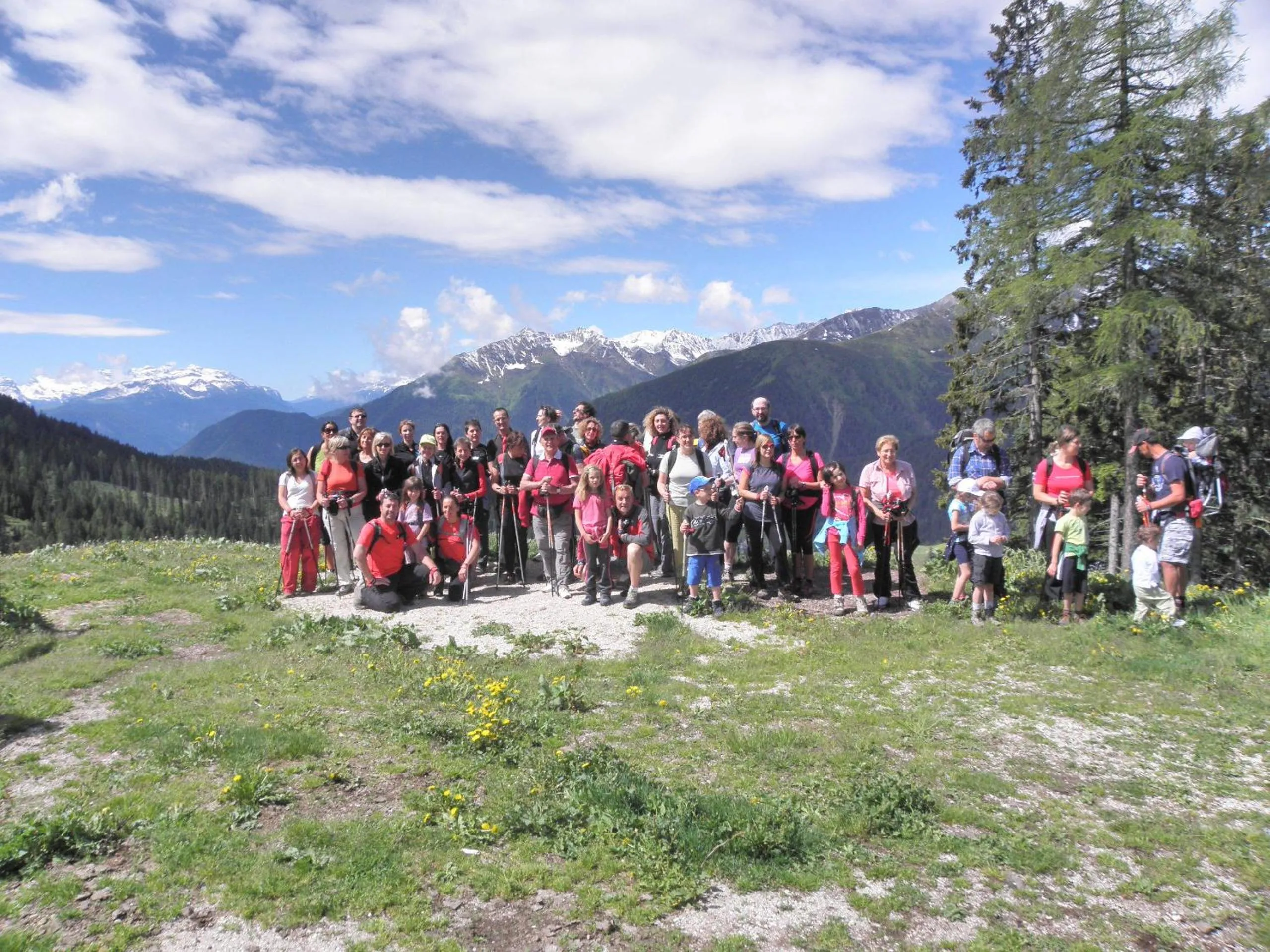 Hiking in Albergo Cavallino Bianco