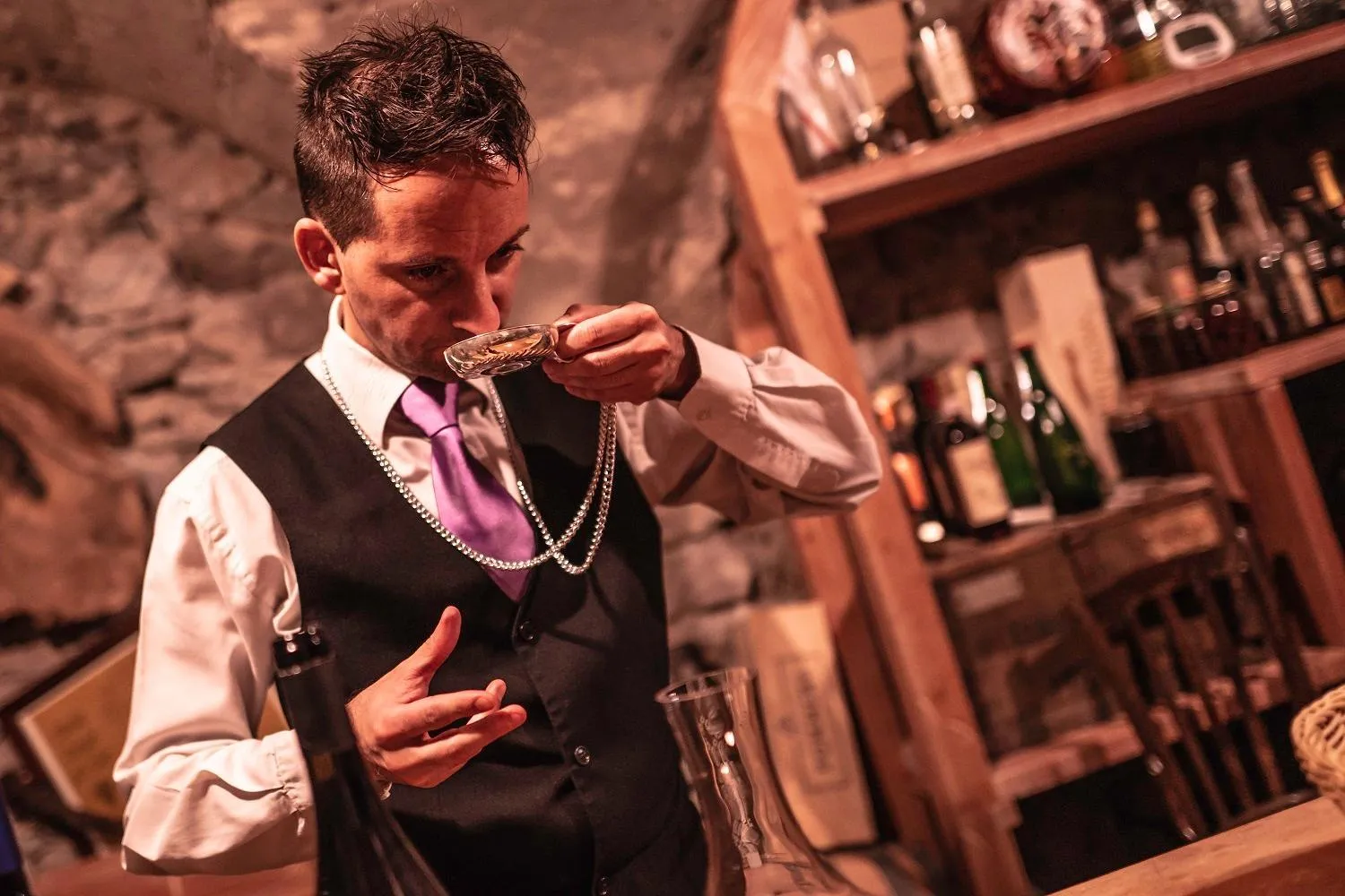 Evening entertainment in Albergo Cavallino Bianco