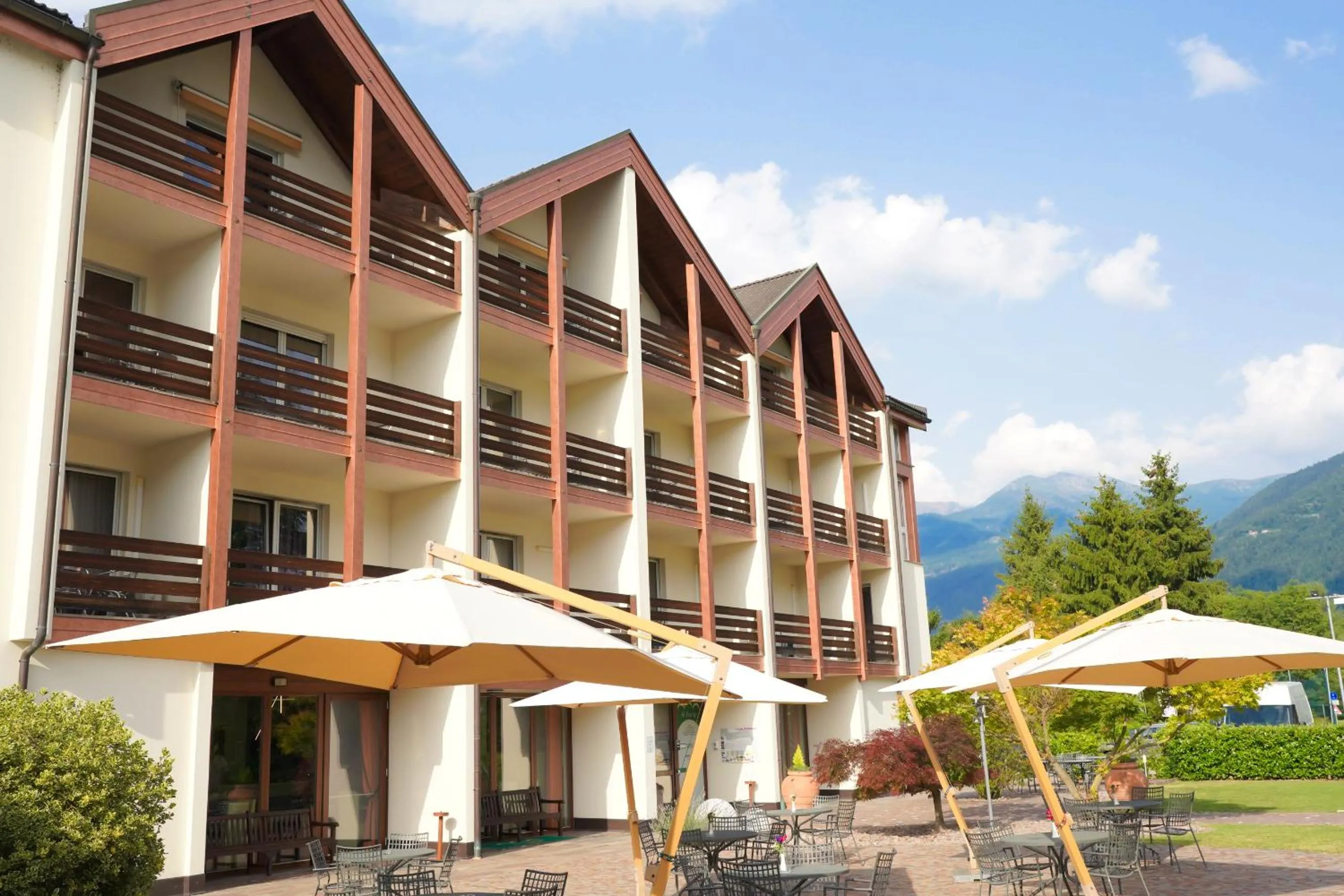 Property building in Al Ponte Garnì