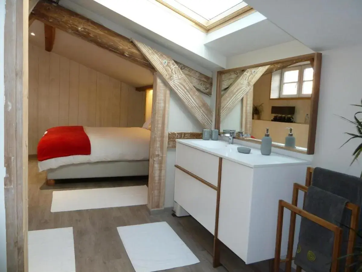 Double Room in Les Parfums de Madeleine Double Room in Les Parfums de Madeleine