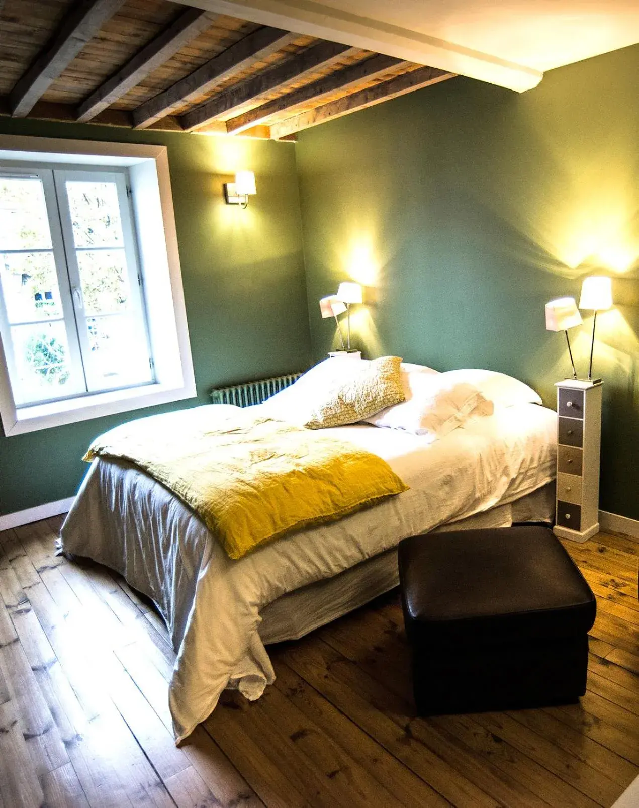 Double Room with Private Bathroom in Les Parfums de Madeleine Double Room with Private Bathroom in Les Parfums de Madeleine