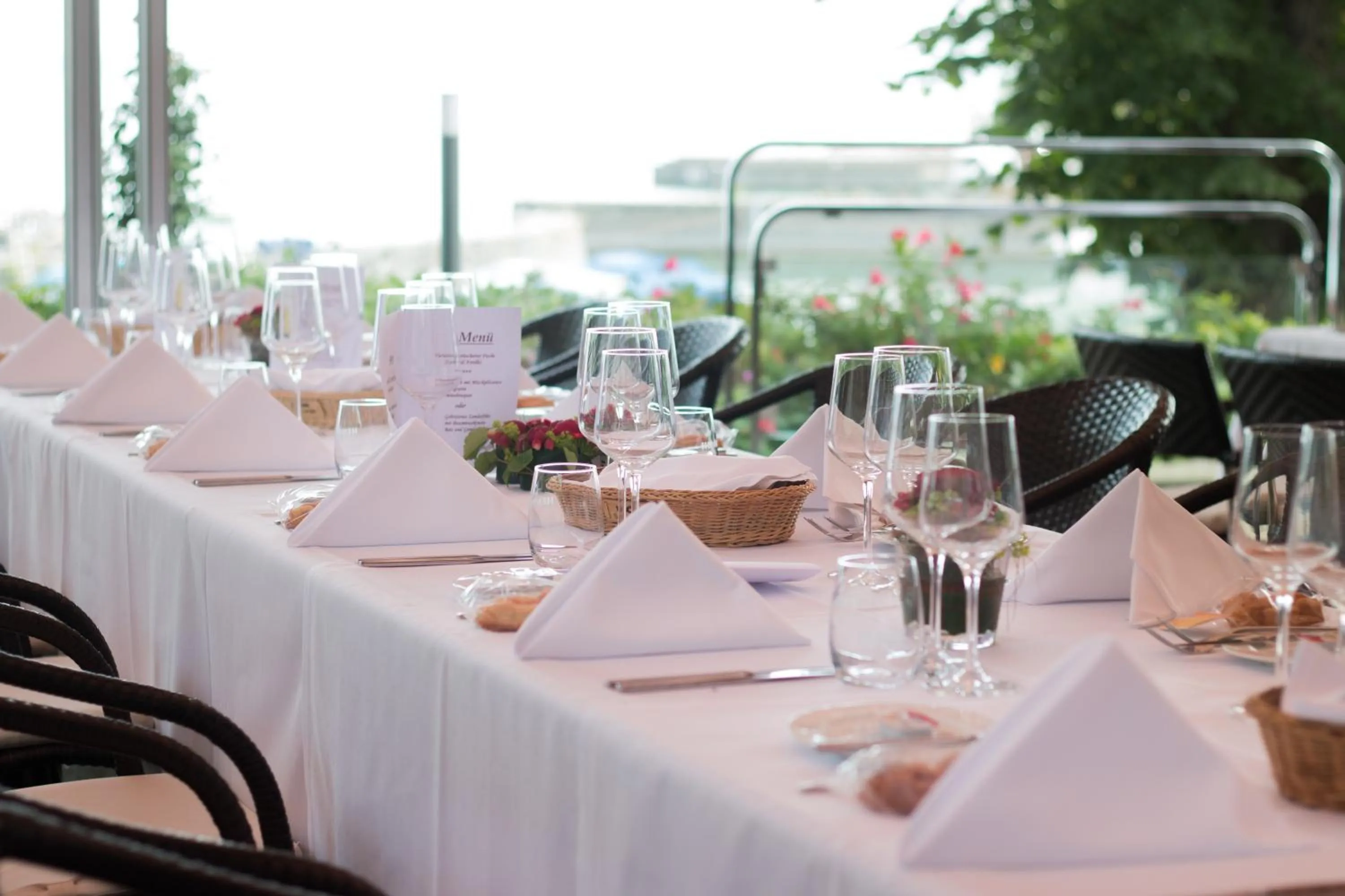 Restaurant/places to eat in Park - Hotel Inseli