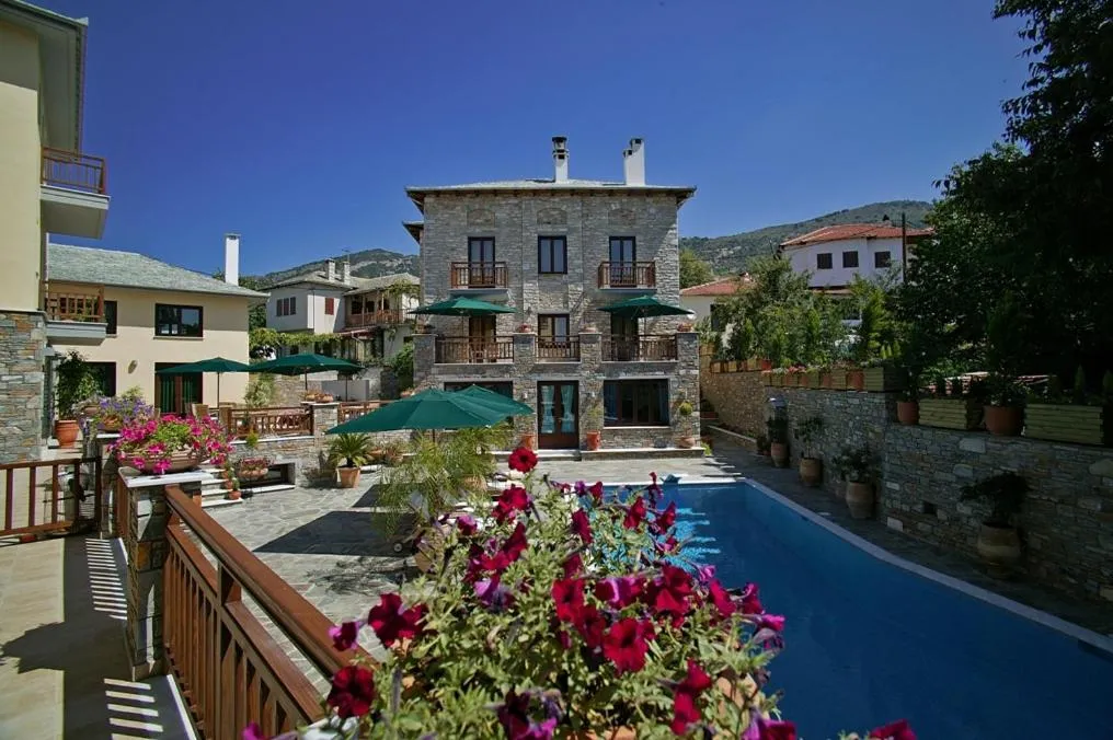 Maritsas Hotel & Suites