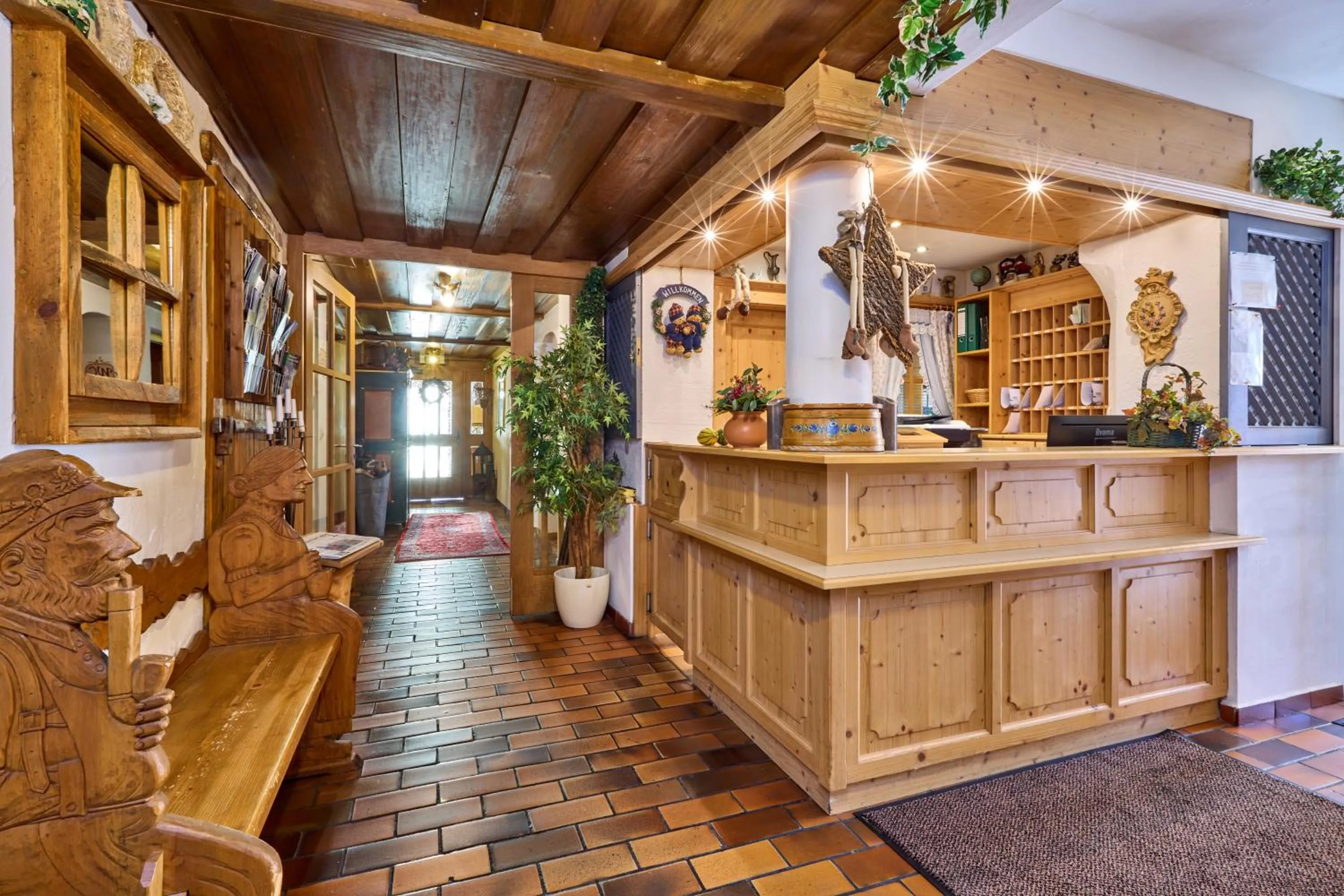 Restaurant/places to eat in Hotel Drei Mohren