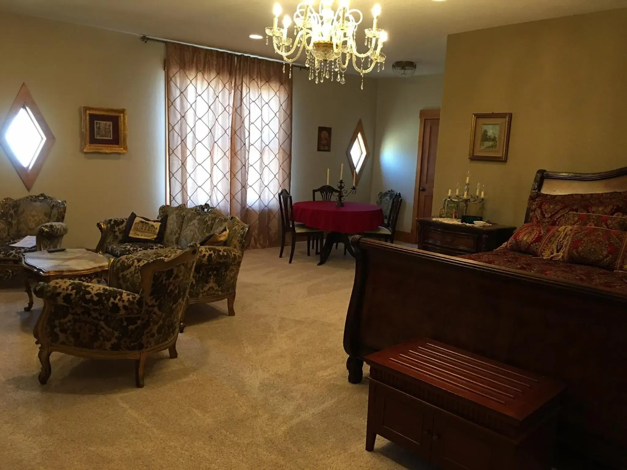 Bedroom in Attwood House Bed and Breakfast near Manhattan, KS Bedroom in Attwood House Bed and Breakfast near Manhattan, KS