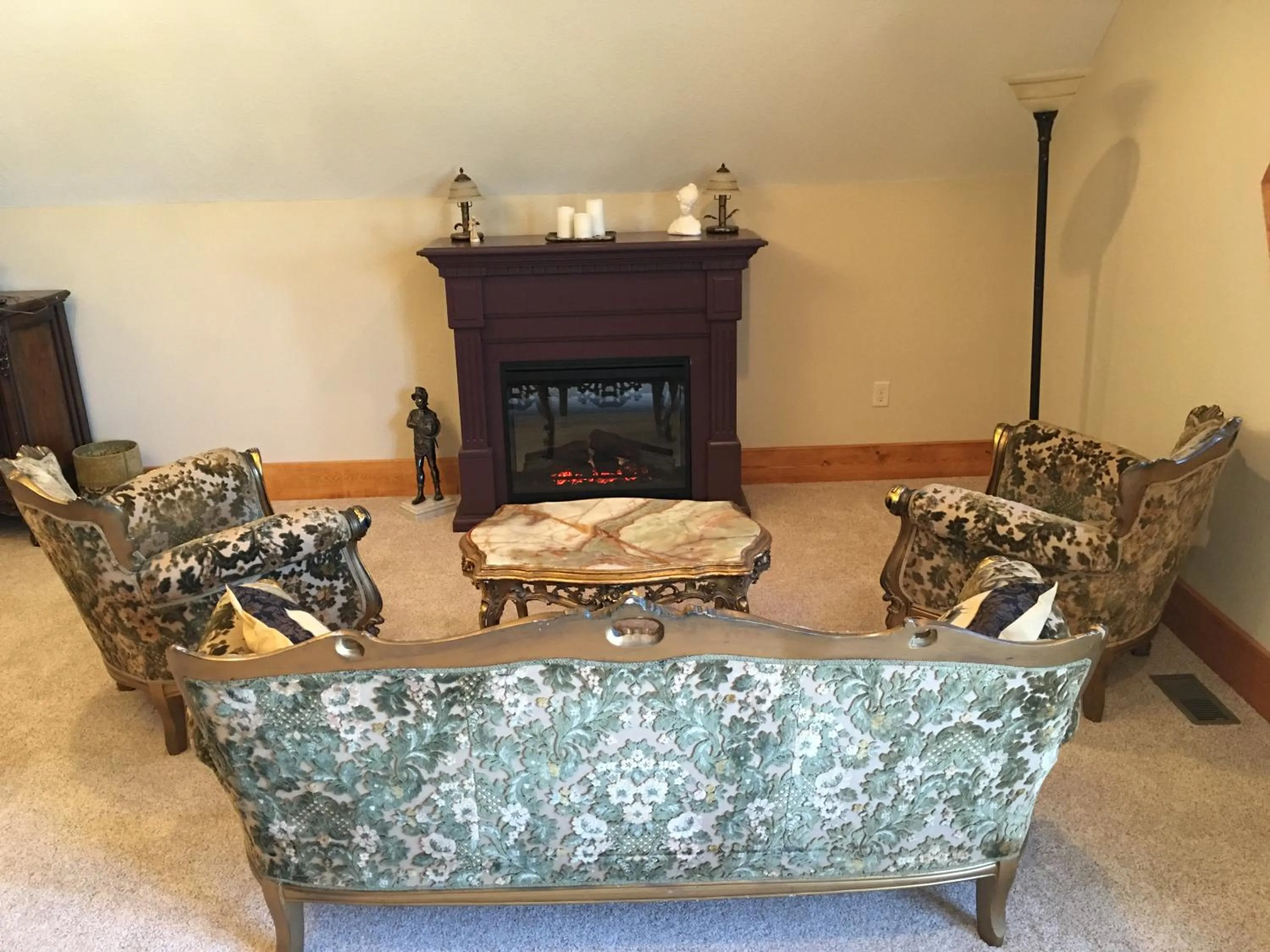 Bedroom in Attwood House Bed and Breakfast near Manhattan, KS