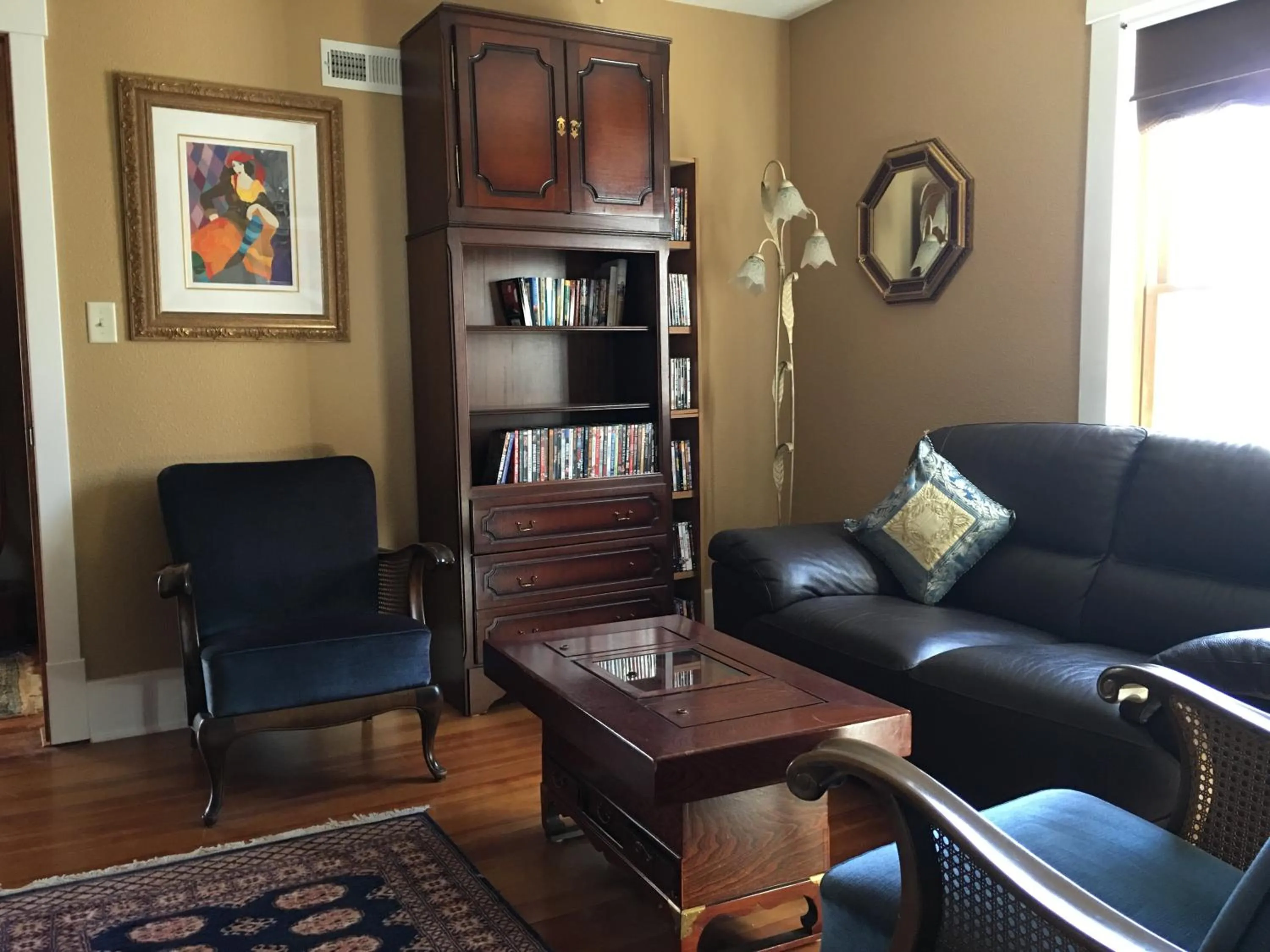 Communal lounge/ TV room in Attwood House Bed and Breakfast near Manhattan, KS