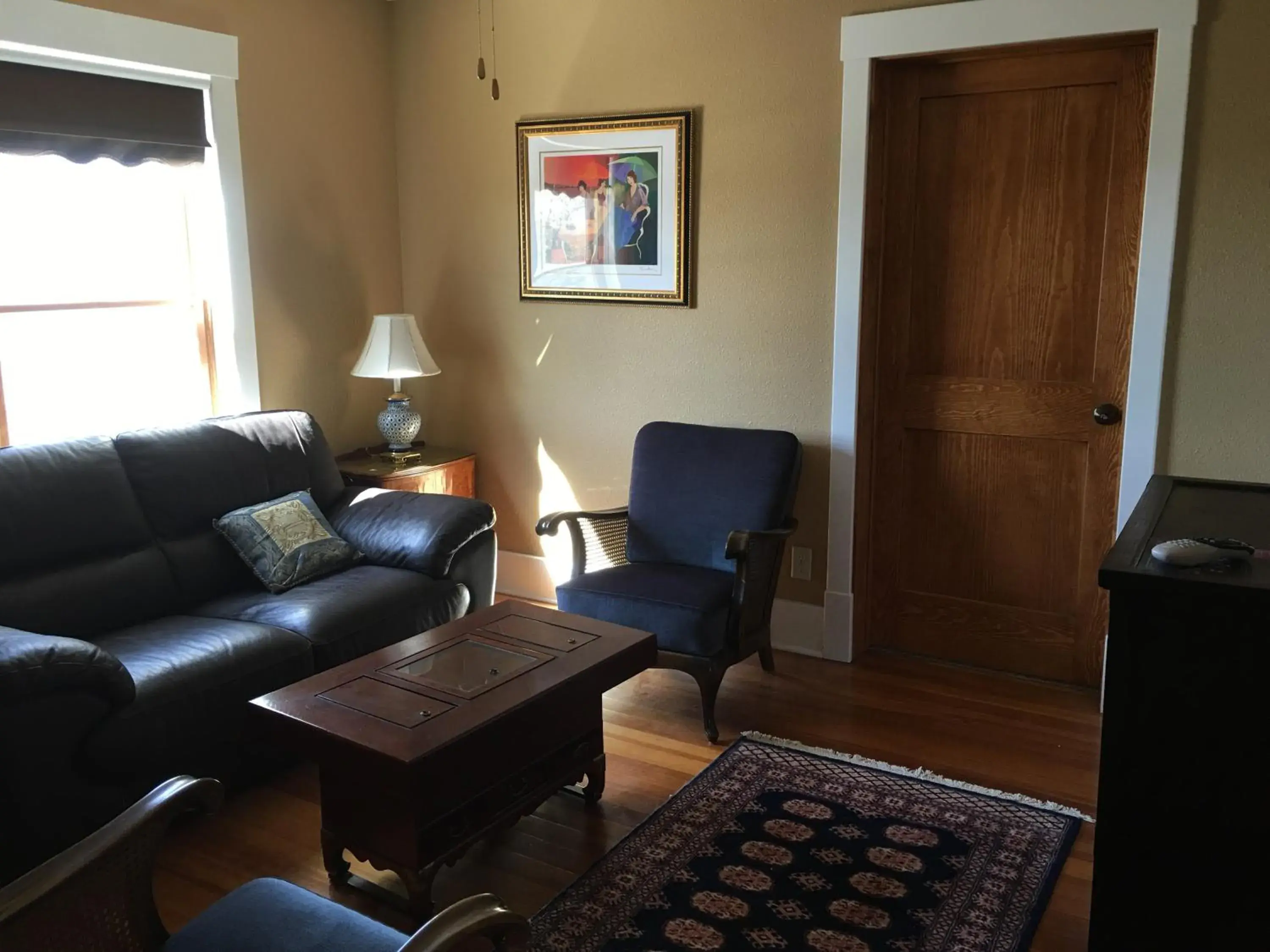 Communal lounge/ TV room in Attwood House Bed and Breakfast near Manhattan, KS Communal lounge/ TV room in Attwood House Bed and Breakfast near Manhattan, KS