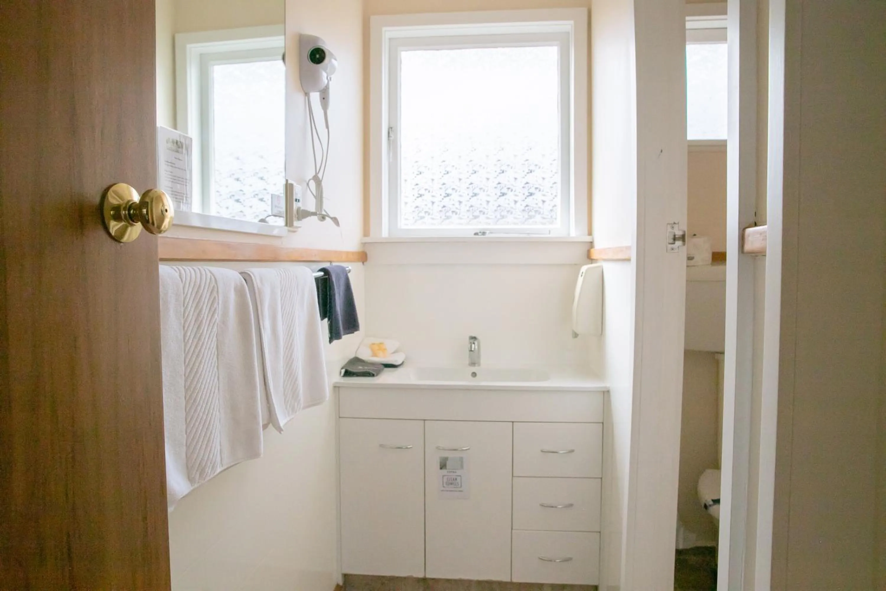 Bathroom in Tuki Tuki Motel